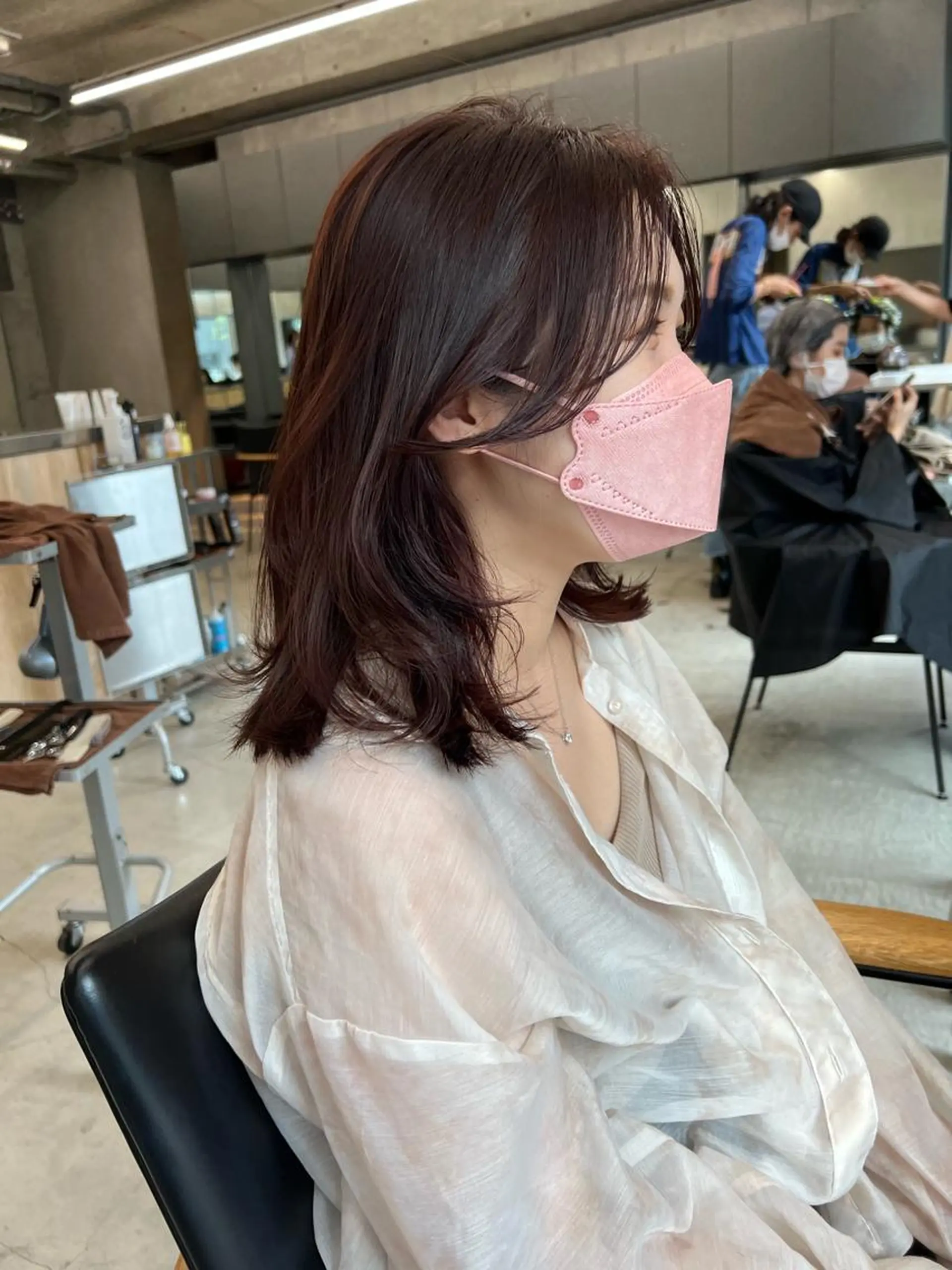 ミディアム カラー レイヤーカット カット ヘアカラー トリートメント sakoda shunkiのヘアスタイル