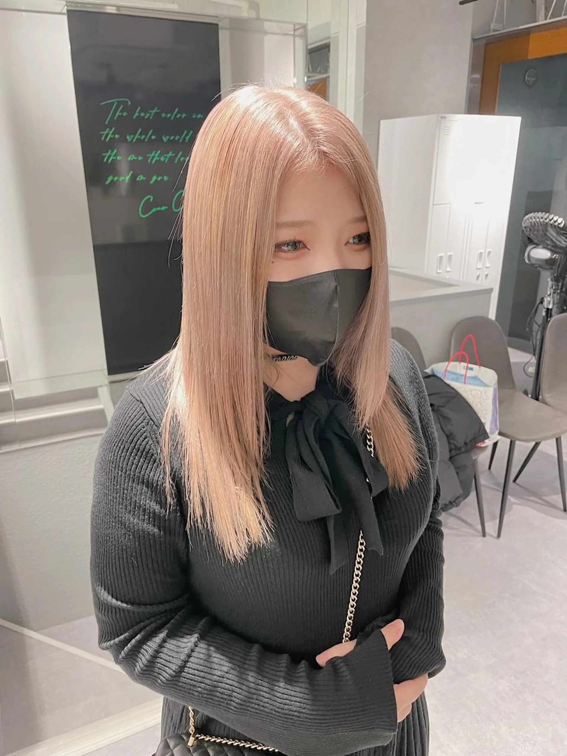 ロング カラー アッシュ バレイヤージュ ベージュカラー 黒髪 ブリーチ ikuma/ ミルクティーのヘアスタイル