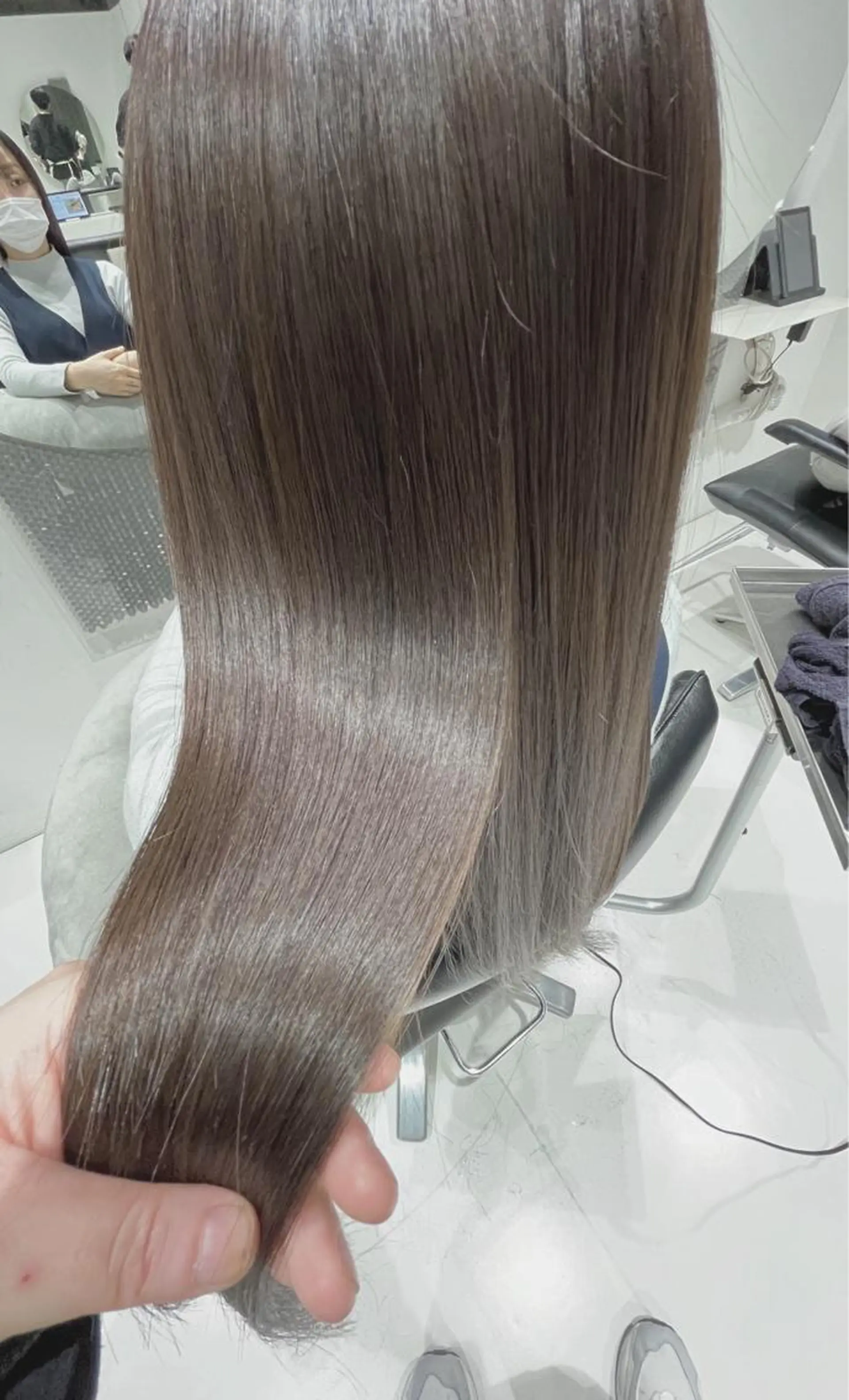 ロング カラー ベージュカラー ラベンダーカラー ラベンダーベージュ トリートメント mai🐷髪質改善 🖤透ける暗髪🖤のヘアスタイル