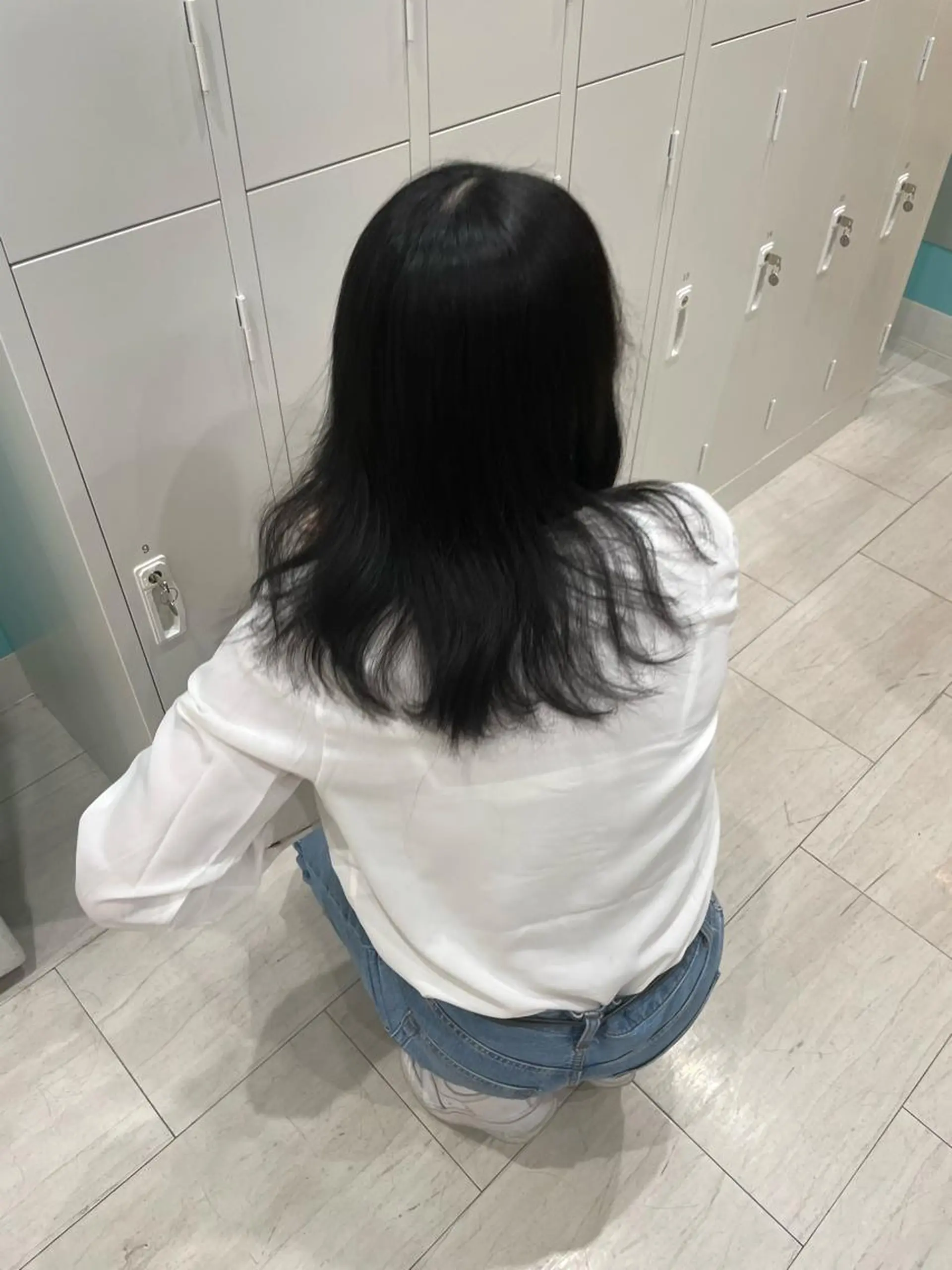 ミディアム ハッシュカット レイヤー池袋のヘアスタイル