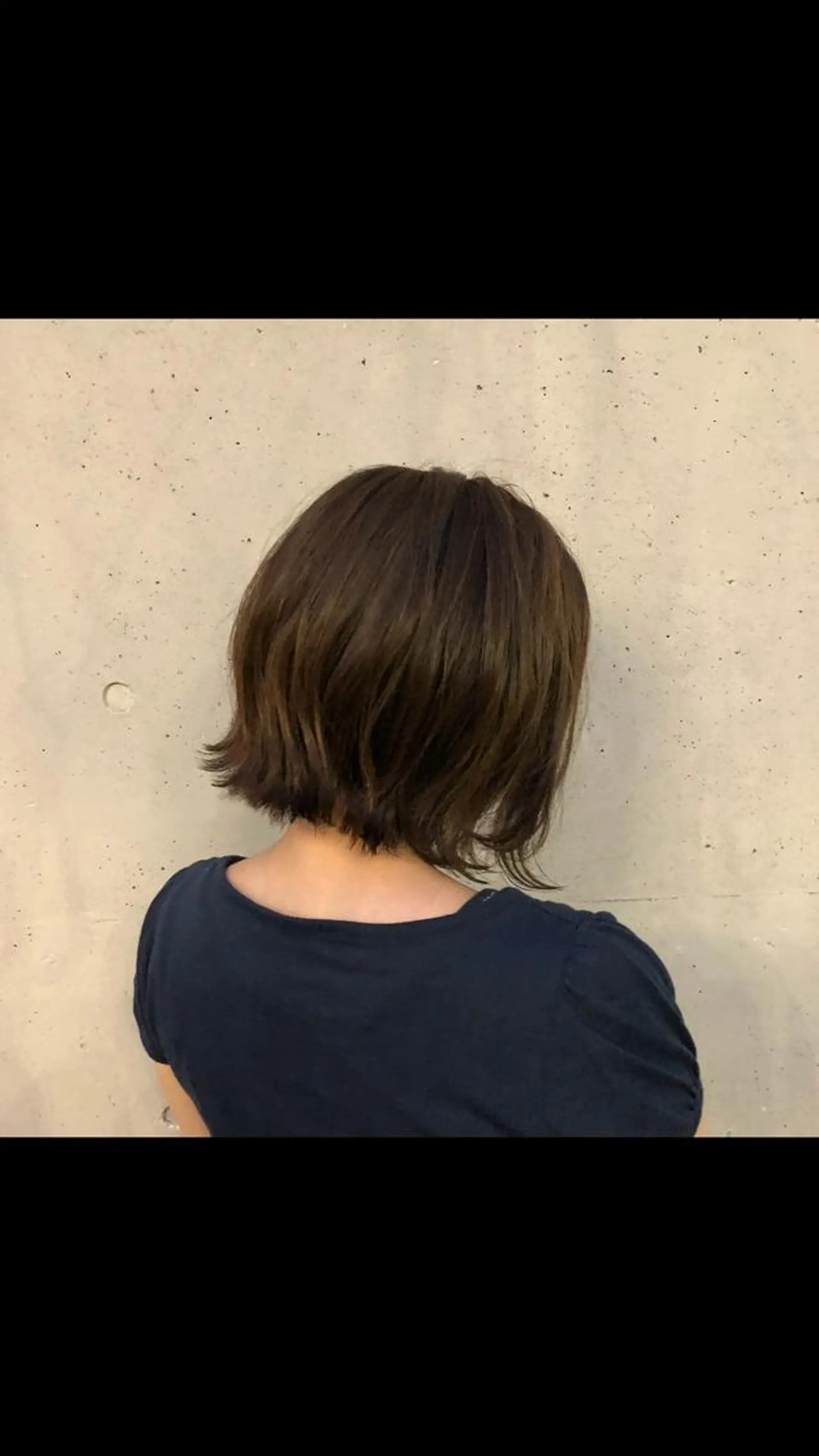 ミディアム カラー ボブ 外ハネヘア カット ヘアカラー トリートメント 酸性縮毛矯正🧴韓国 レイヤー/髪質改善のヘアスタイル