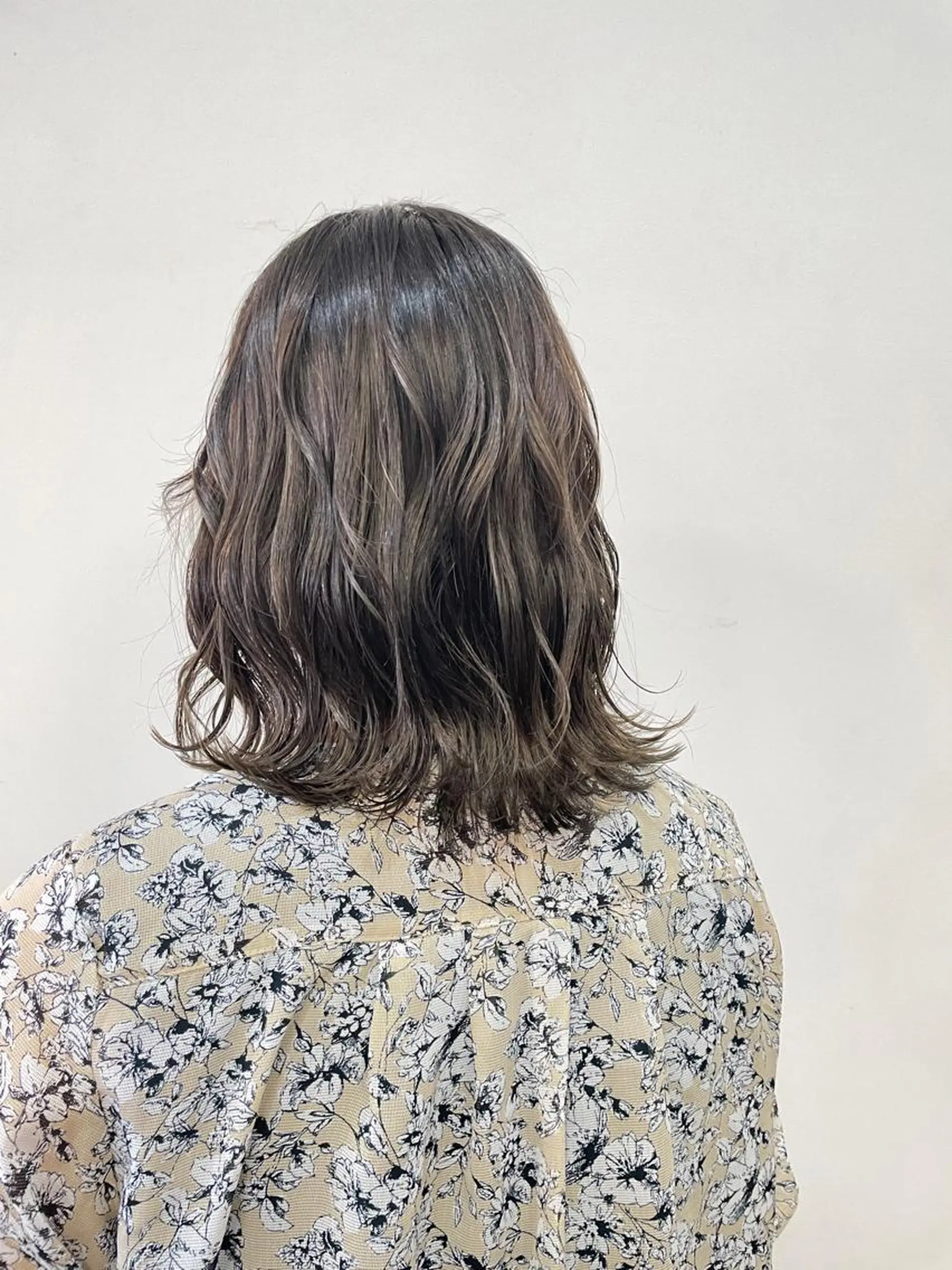 ミディアム 1/f hair space所属・河口 友里のヘアスタイル