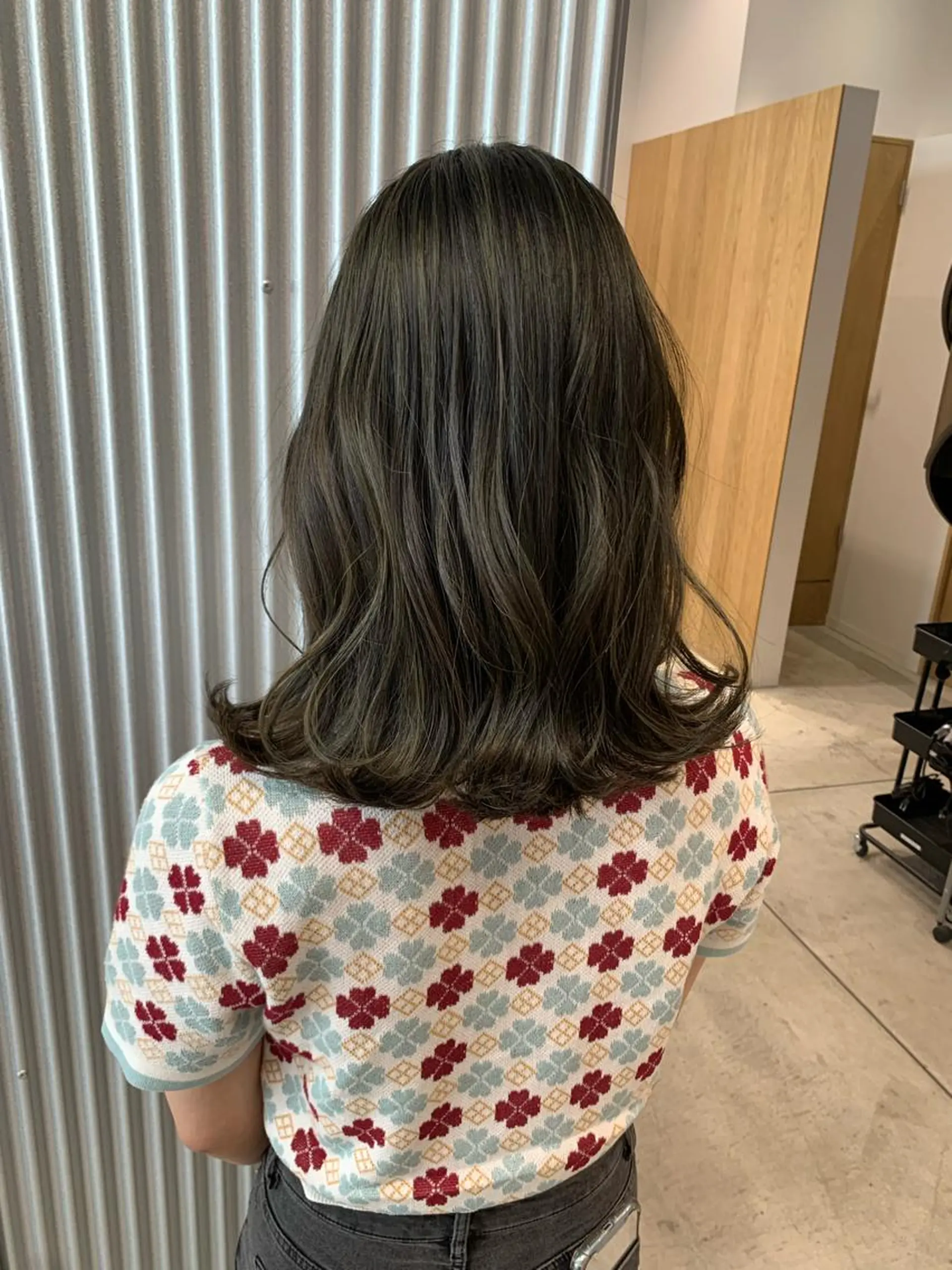 ミディアム カラー ヘアアレンジ ヘアカラー トリートメント yuka .のヘアスタイル