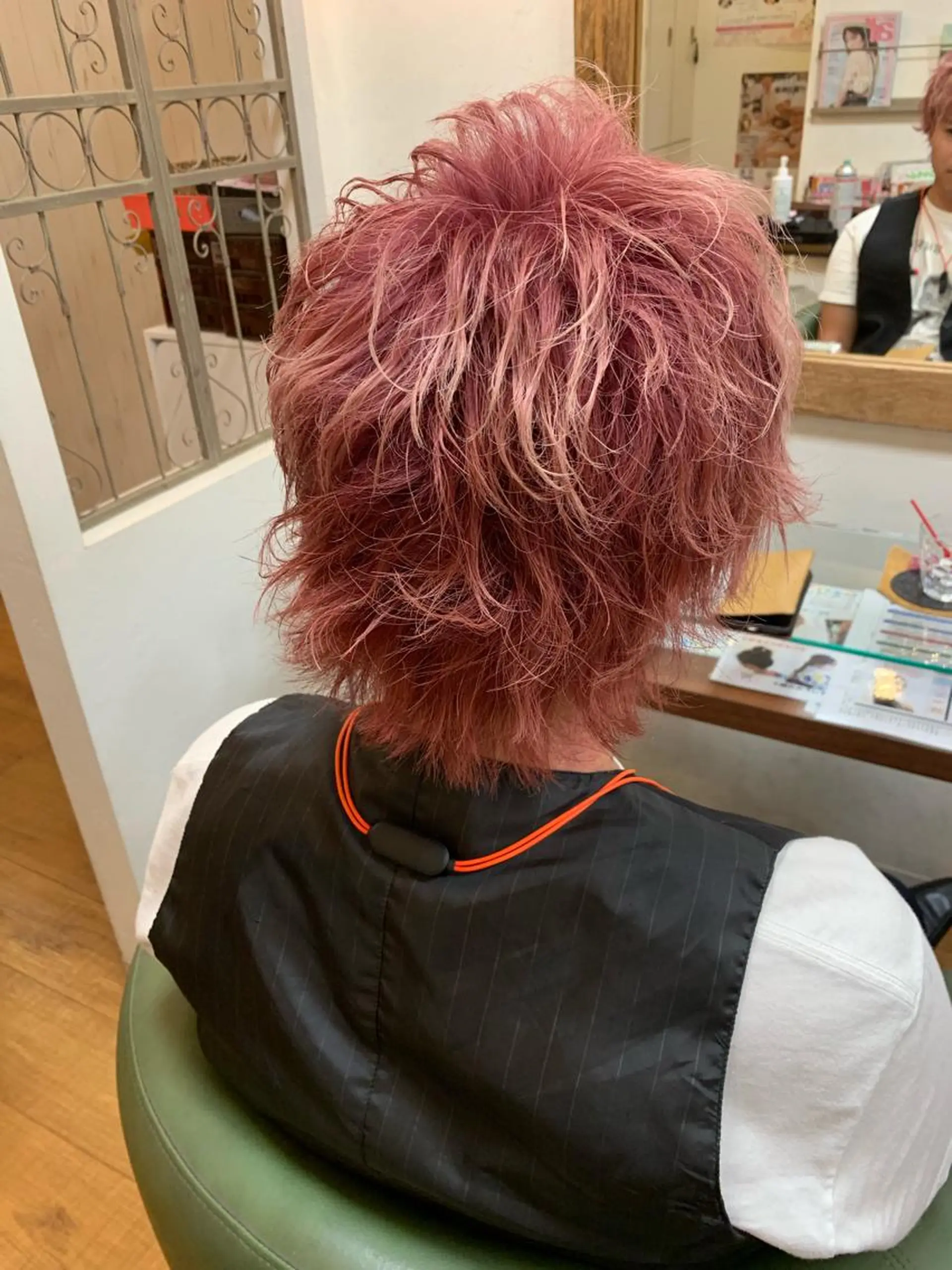 ショート カラー march merryのヘアスタイル