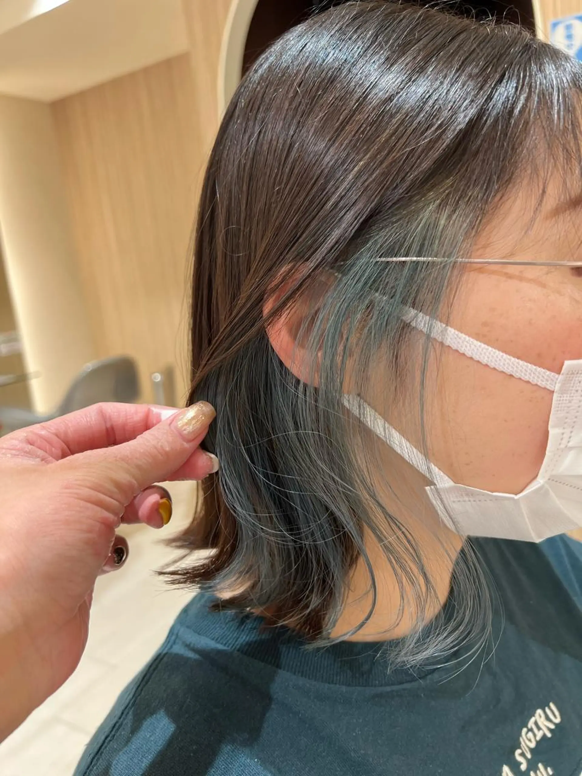 カラー イヤリングカラー 久永 菫のヘアスタイル