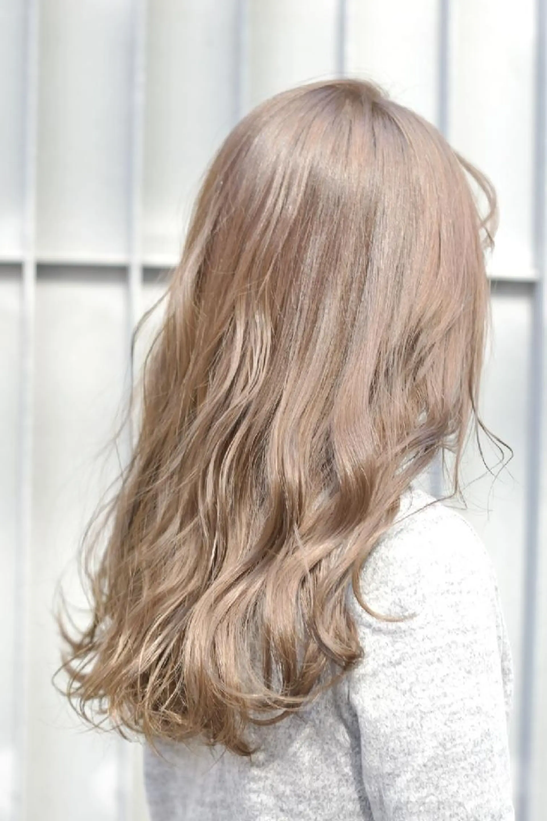 カラー ベージュカラー ブリーチ ミルクティーベージュ 原田 祥彰のヘアスタイル