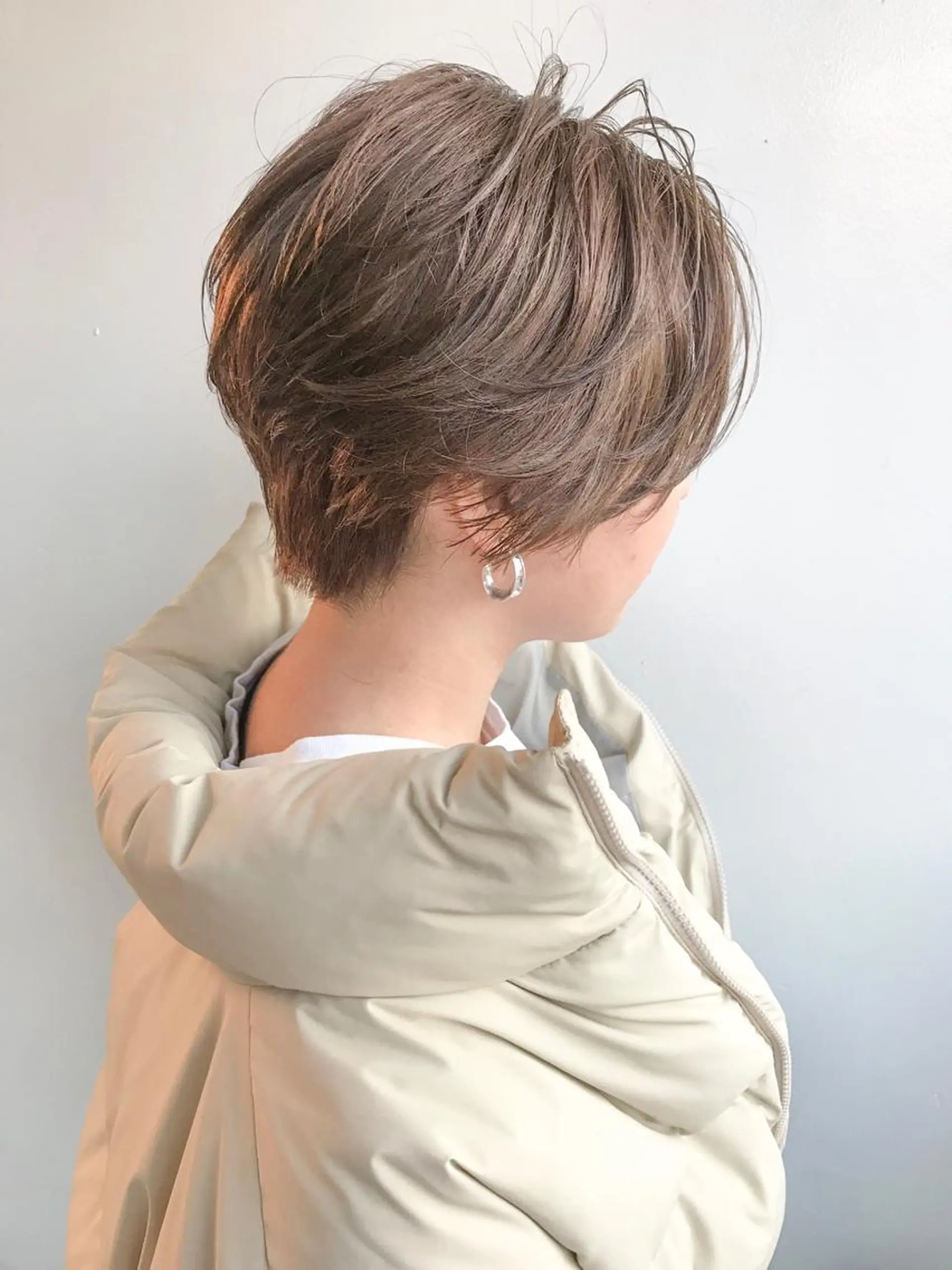 ショート カラー ショート/レイヤー なら石井知希のヘアスタイル