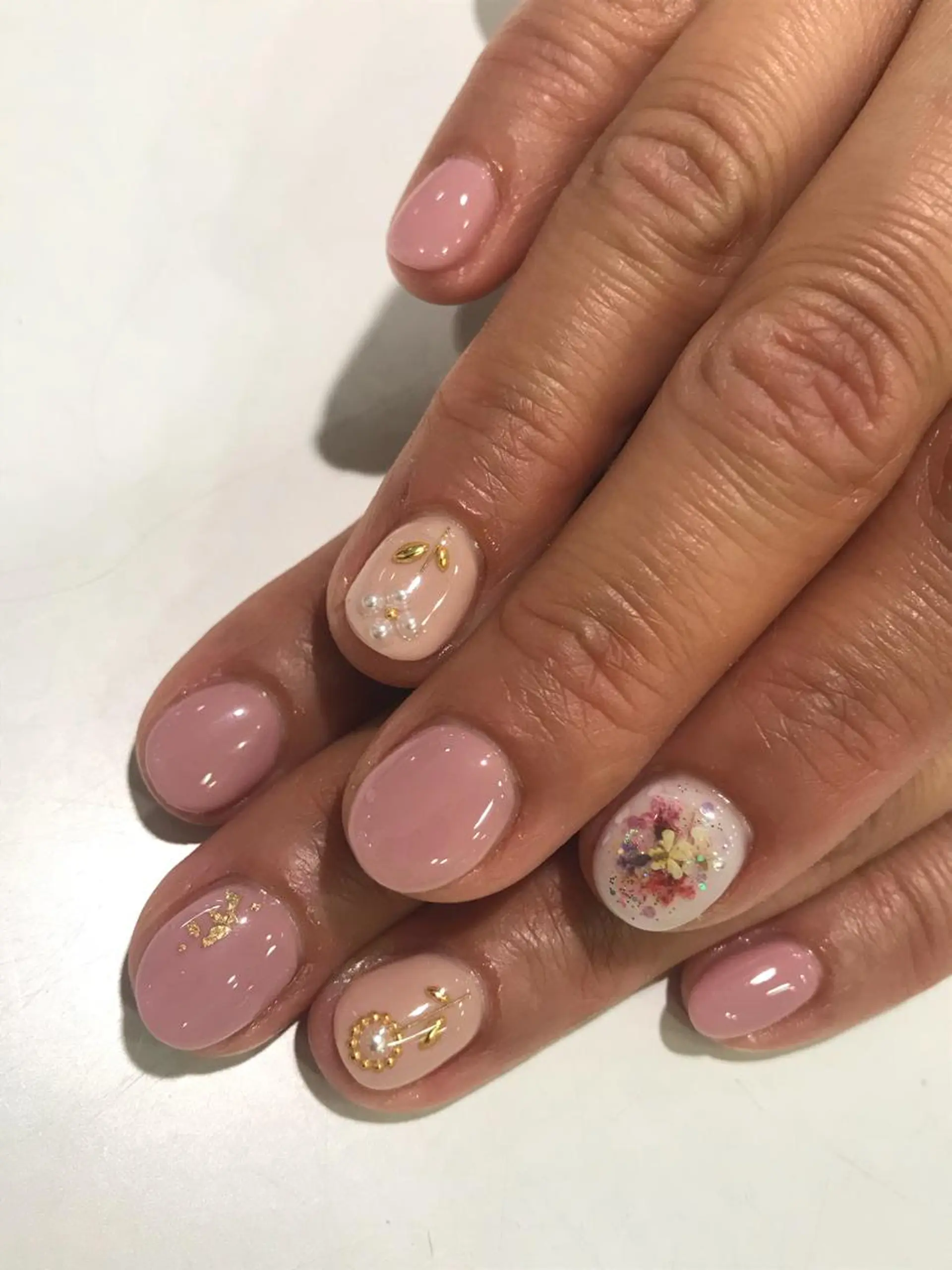 ネイル ハンドネイル ハンドケア Charme. NOBUKOのネイルデザイン