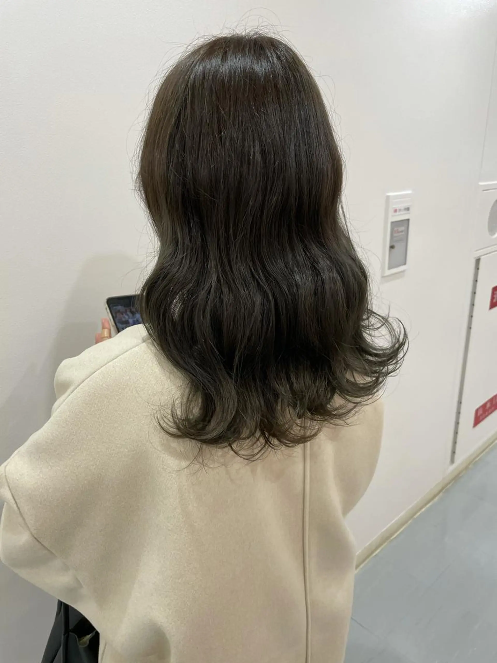 ロング カラー akane .のヘアスタイル