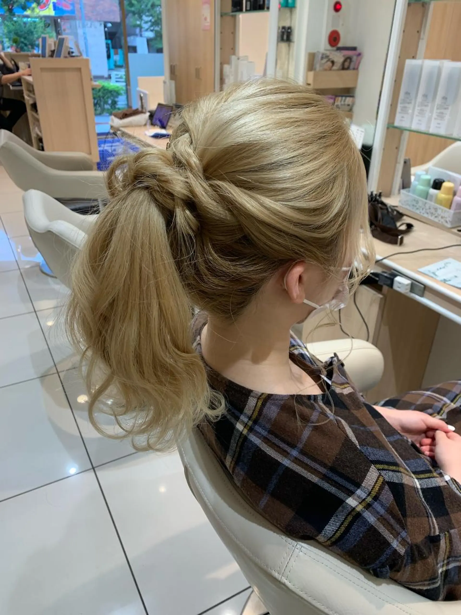 セミロング ヘアアレンジ ヘアセット 宮永 璃沙のヘアスタイル