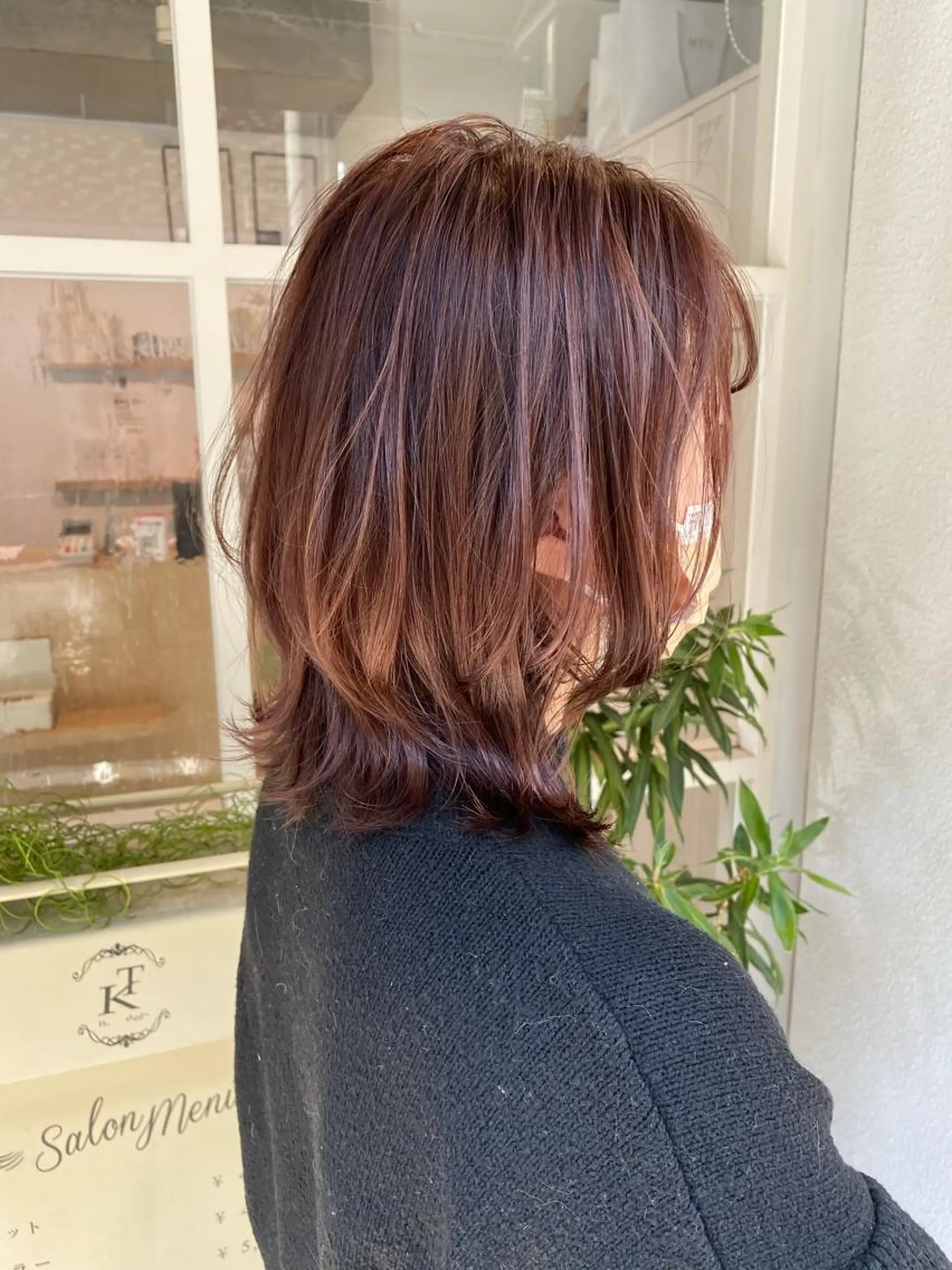 ミディアム 三好 智のヘアスタイル