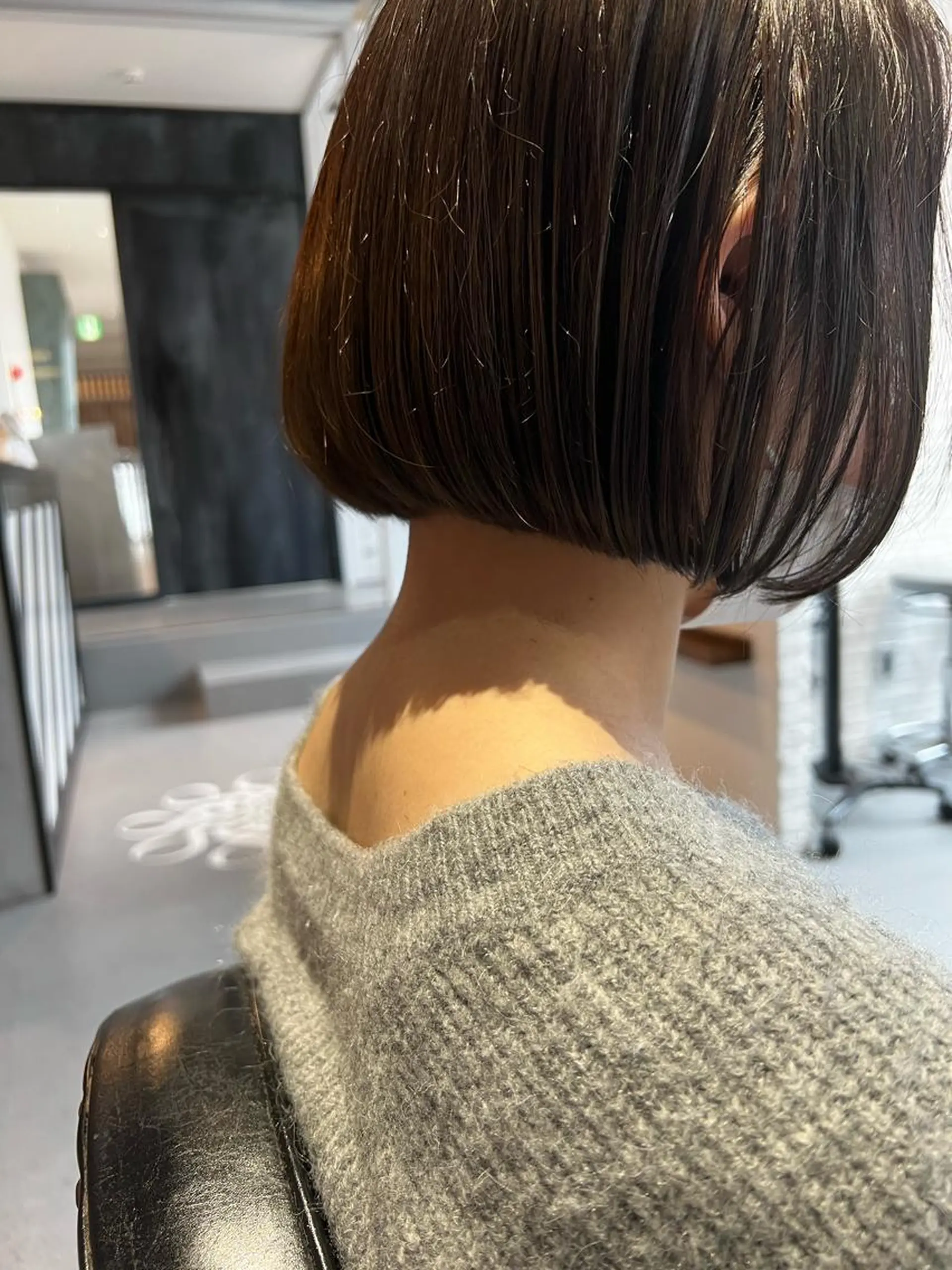 ショート 髪質改善＆ハイトーンカラー Cica神戸三宮元町店所属・福田 美波のヘアスタイル