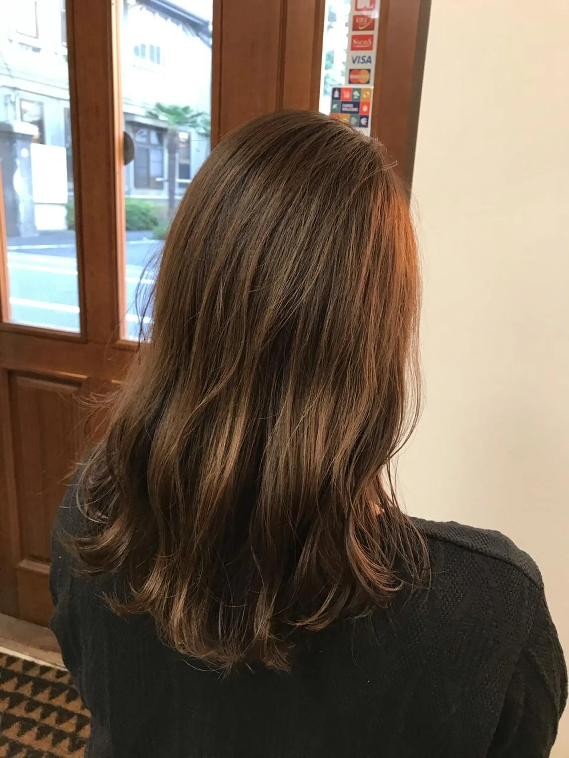 カラー グレージュ ri saのヘアスタイル