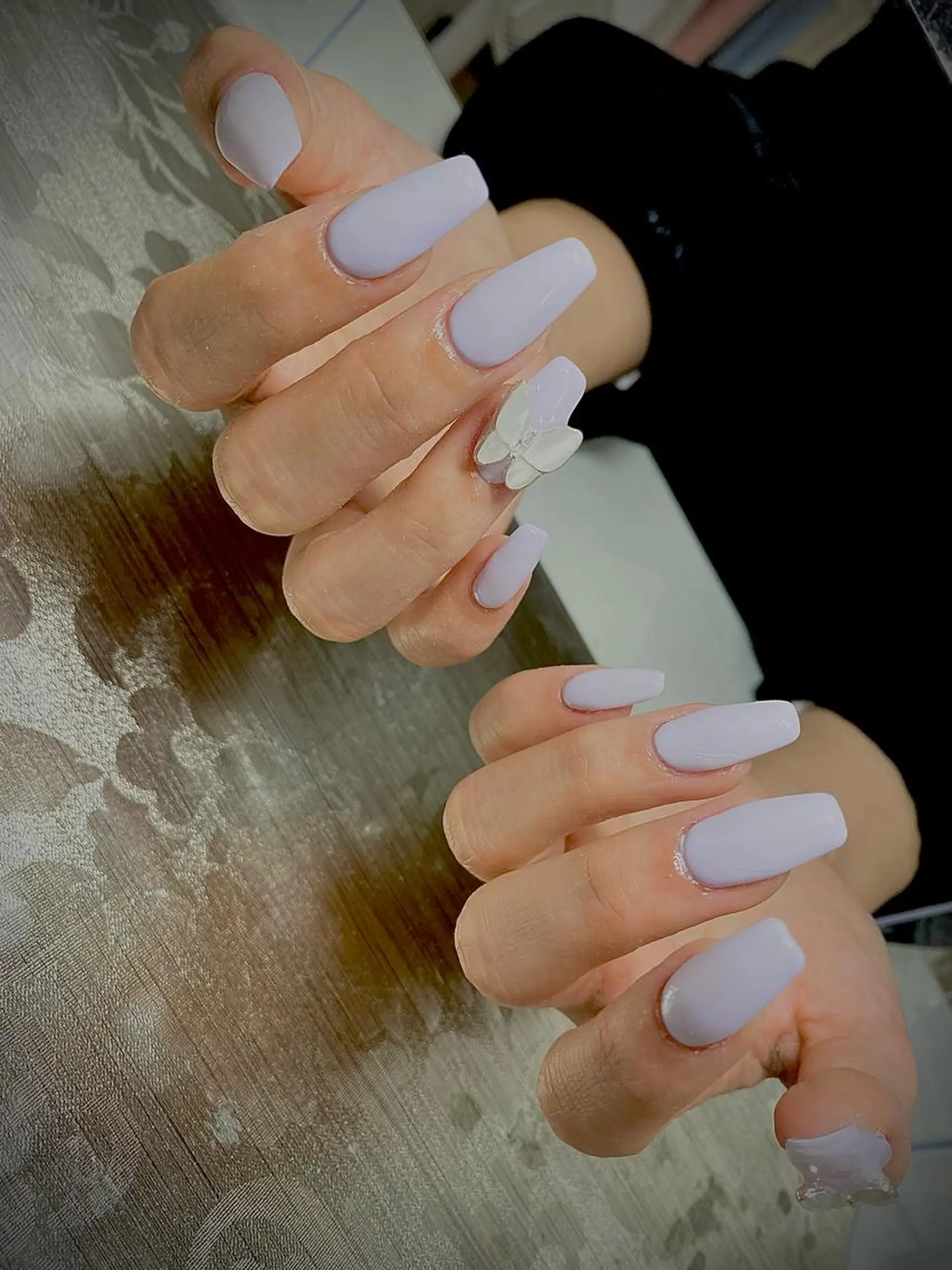 ネイル ハンドネイル I-nailロング /ワンホン/キラキラのネイルデザイン