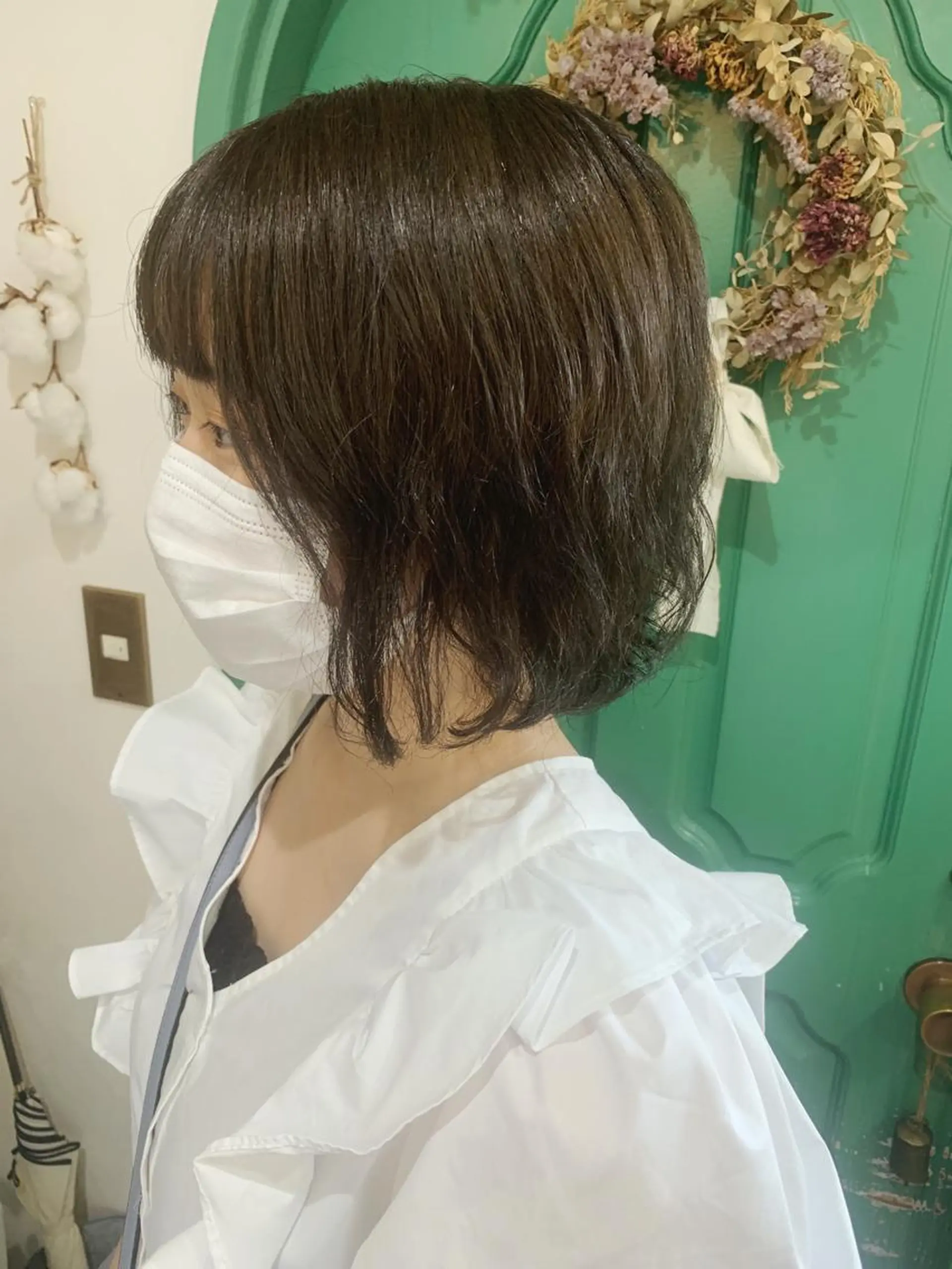 ショート カラー パーマ ブリーチ グレージュ カット ヘアカラー パーマ 佐藤 美咲のヘアスタイル