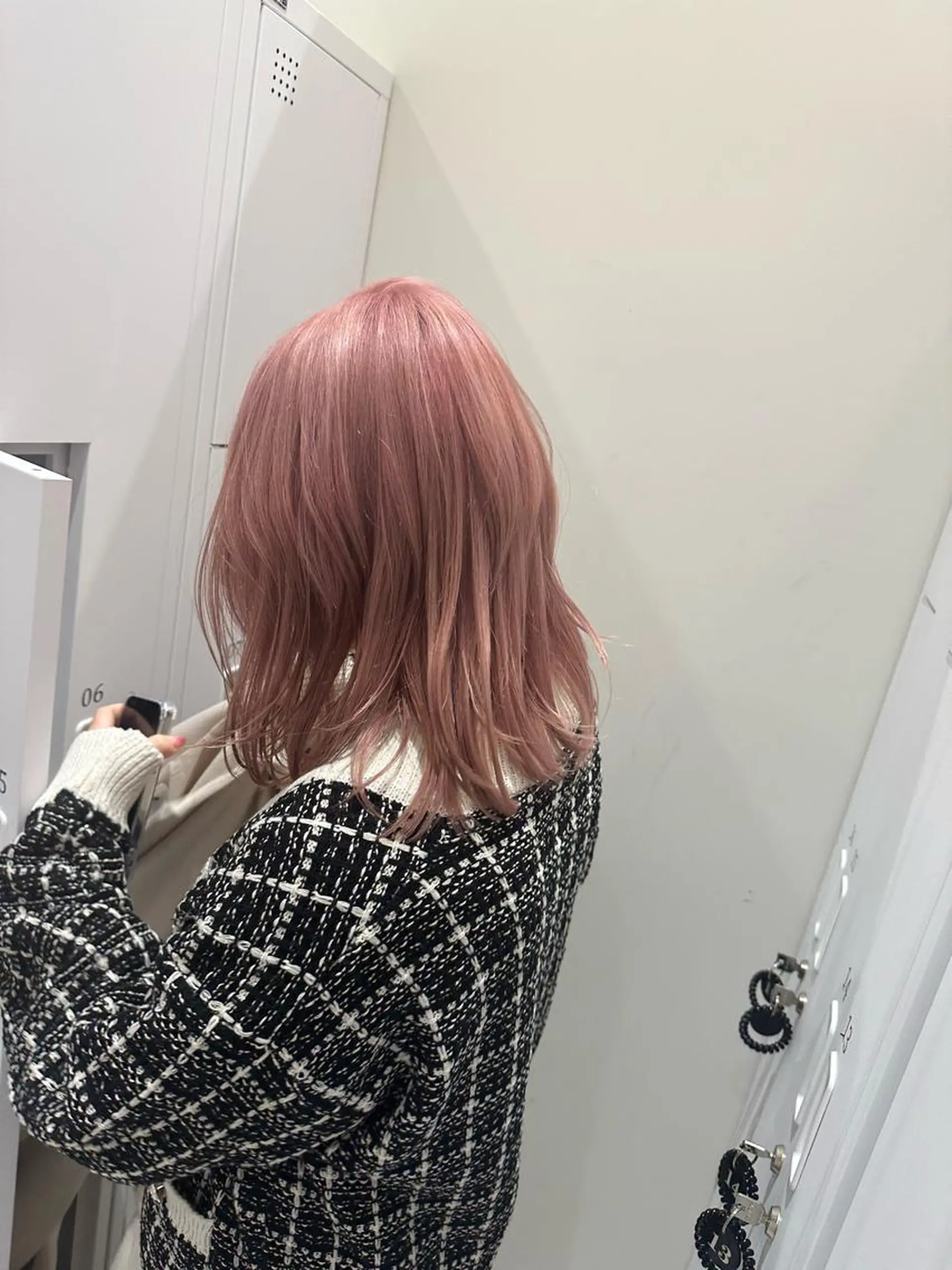 ミディアム レイヤー/ハッシュ 渋谷/サッタのヘアスタイル