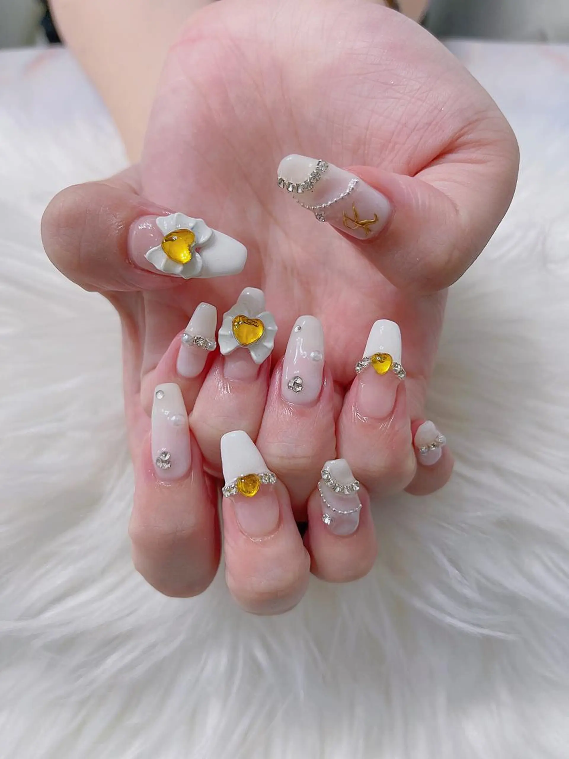 ネイル 菲菲ネイルサロン所属・FF フィフィネイルサロンのネイルデザイン