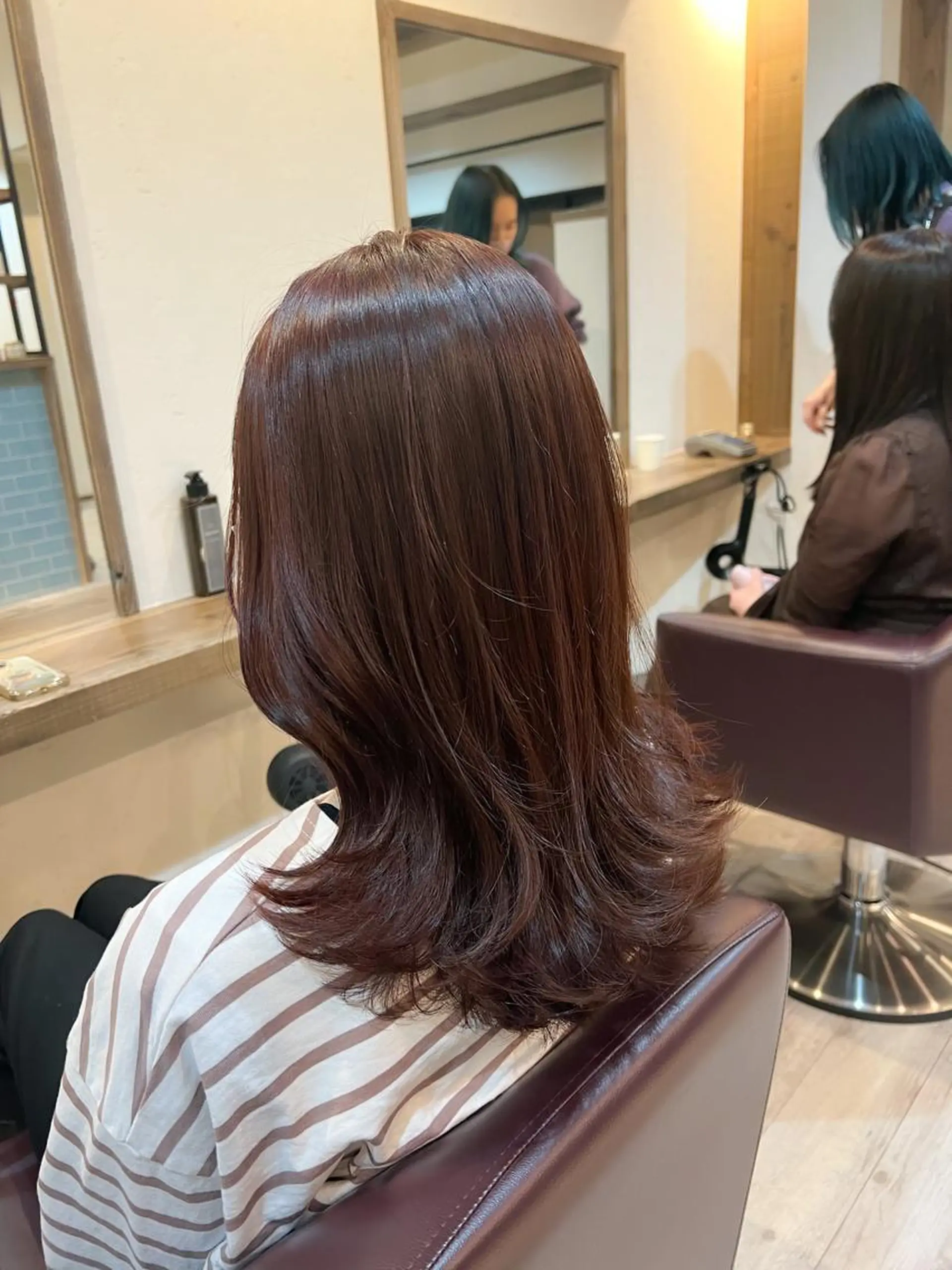 セミロング カラー ブラウンカラー レッドカラー ヘアカラー トリートメント 工藤 梨花のヘアスタイル