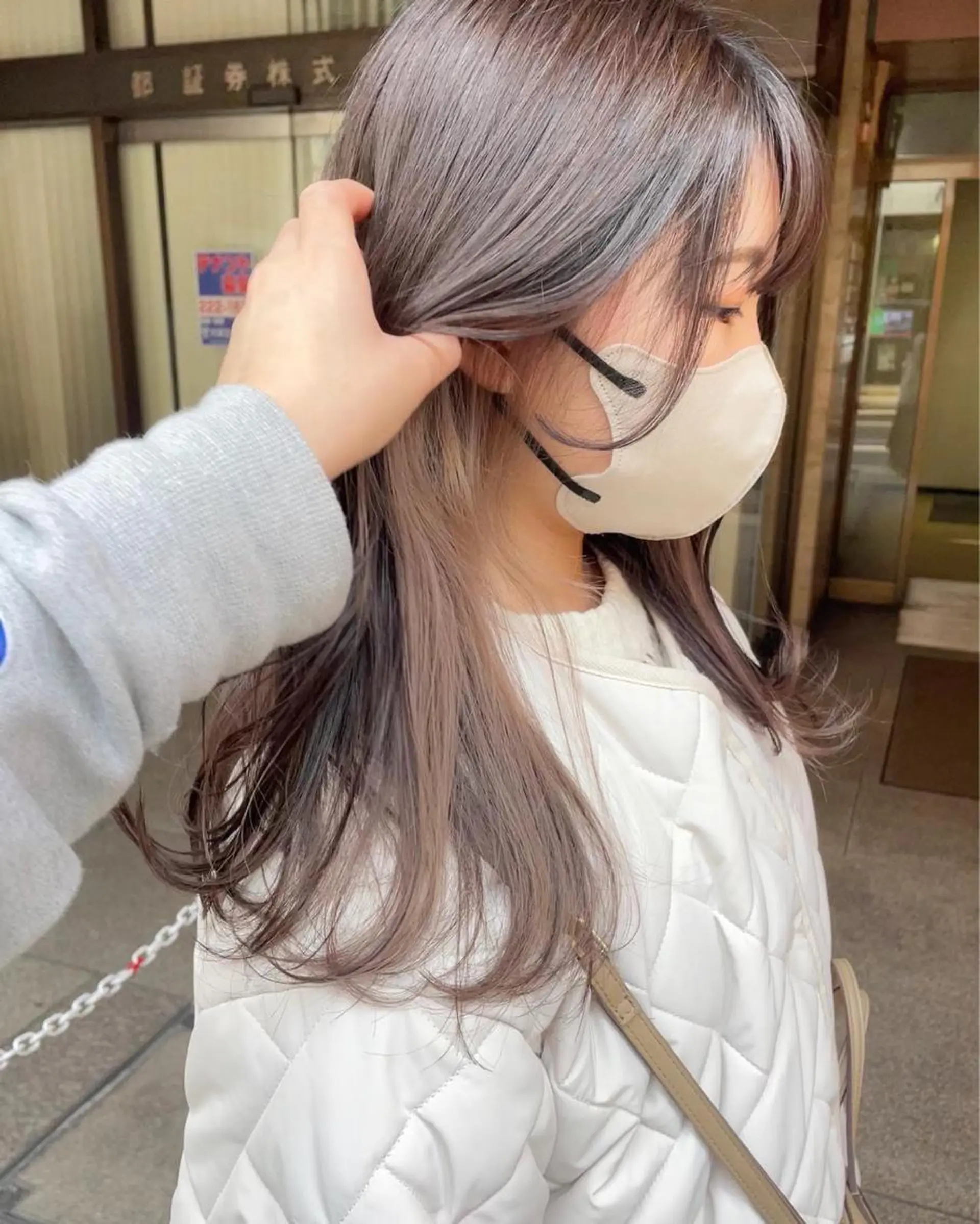 セミロング カット ヘアカラー トリートメント 倉辻 香奈子のヘアスタイル