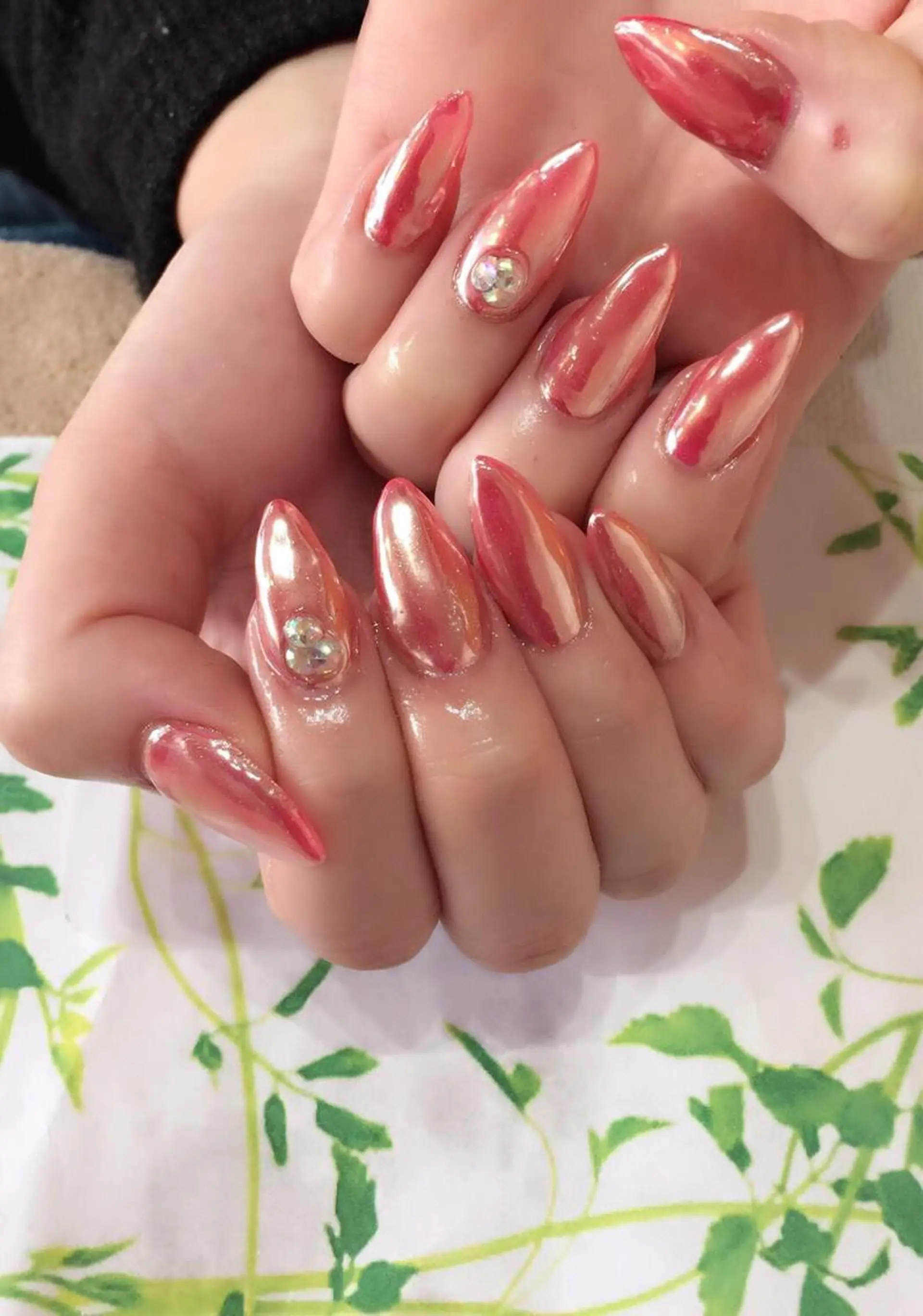 ネイル ミラーネイル ピンク スカルプネイル a yakaのネイルデザイン