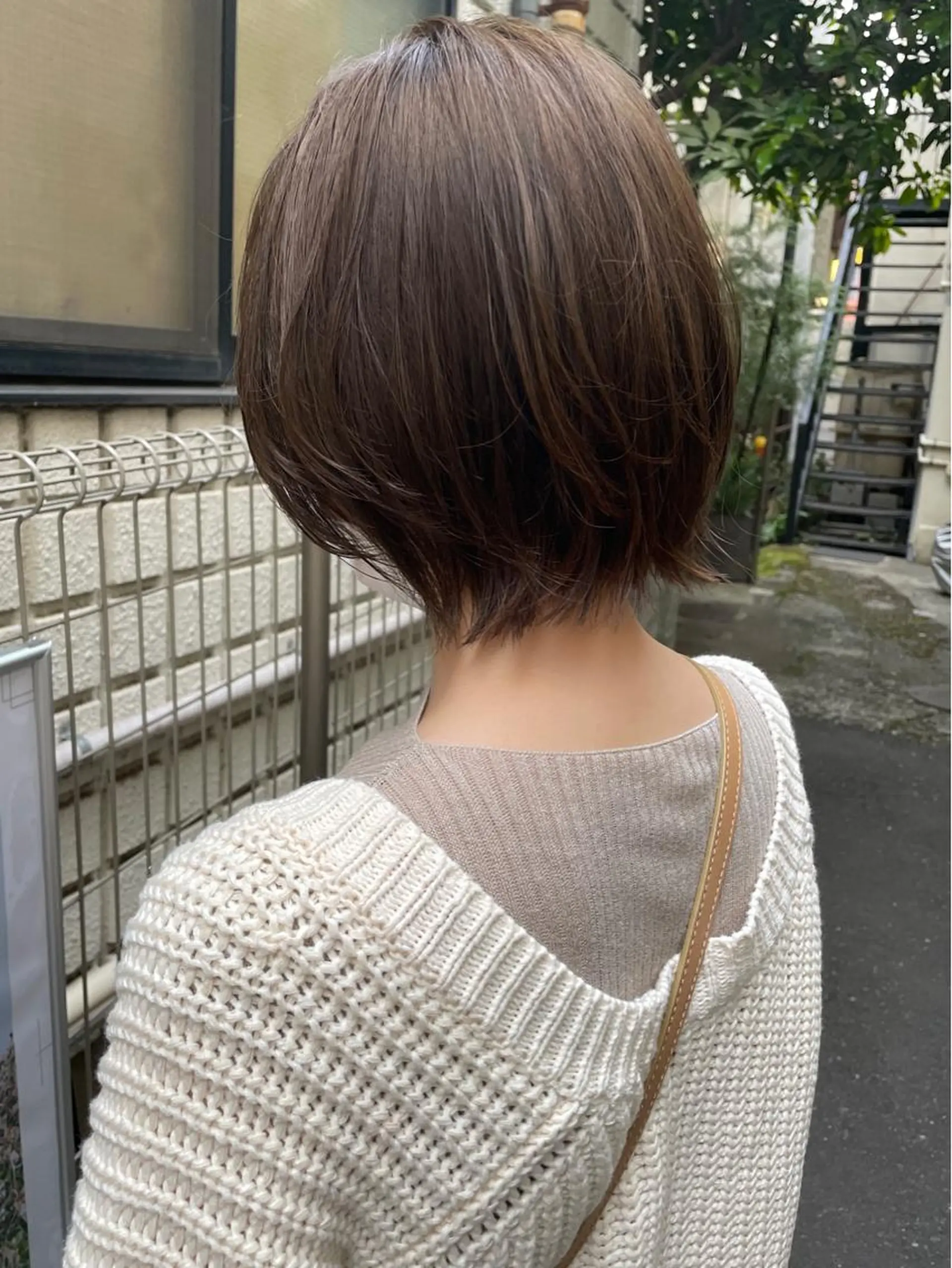 ショート カラー 高橋 愛美のヘアスタイル