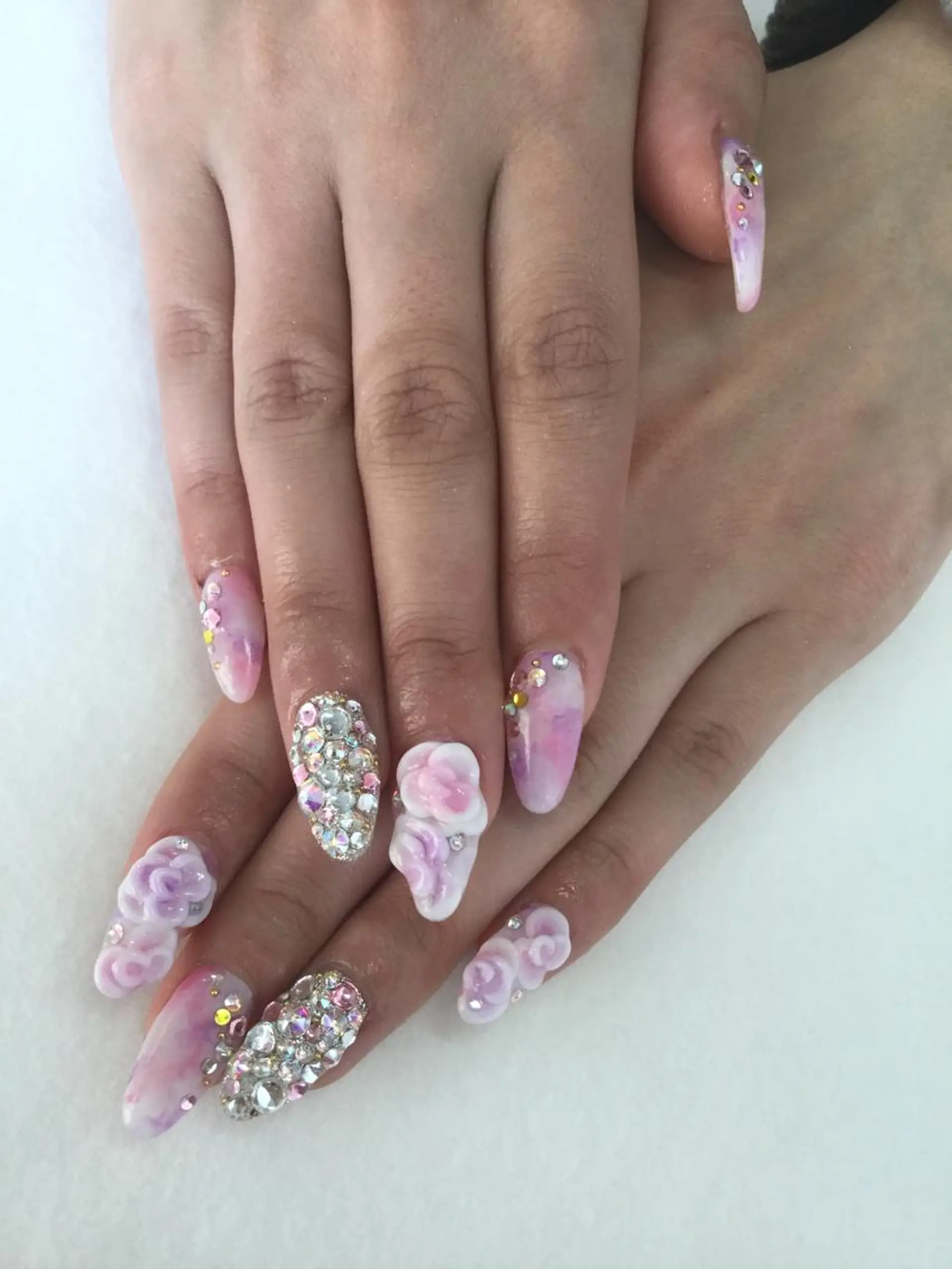 ネイル ハンドネイル 💎🐰 saki. m 🐰💎のネイルデザイン