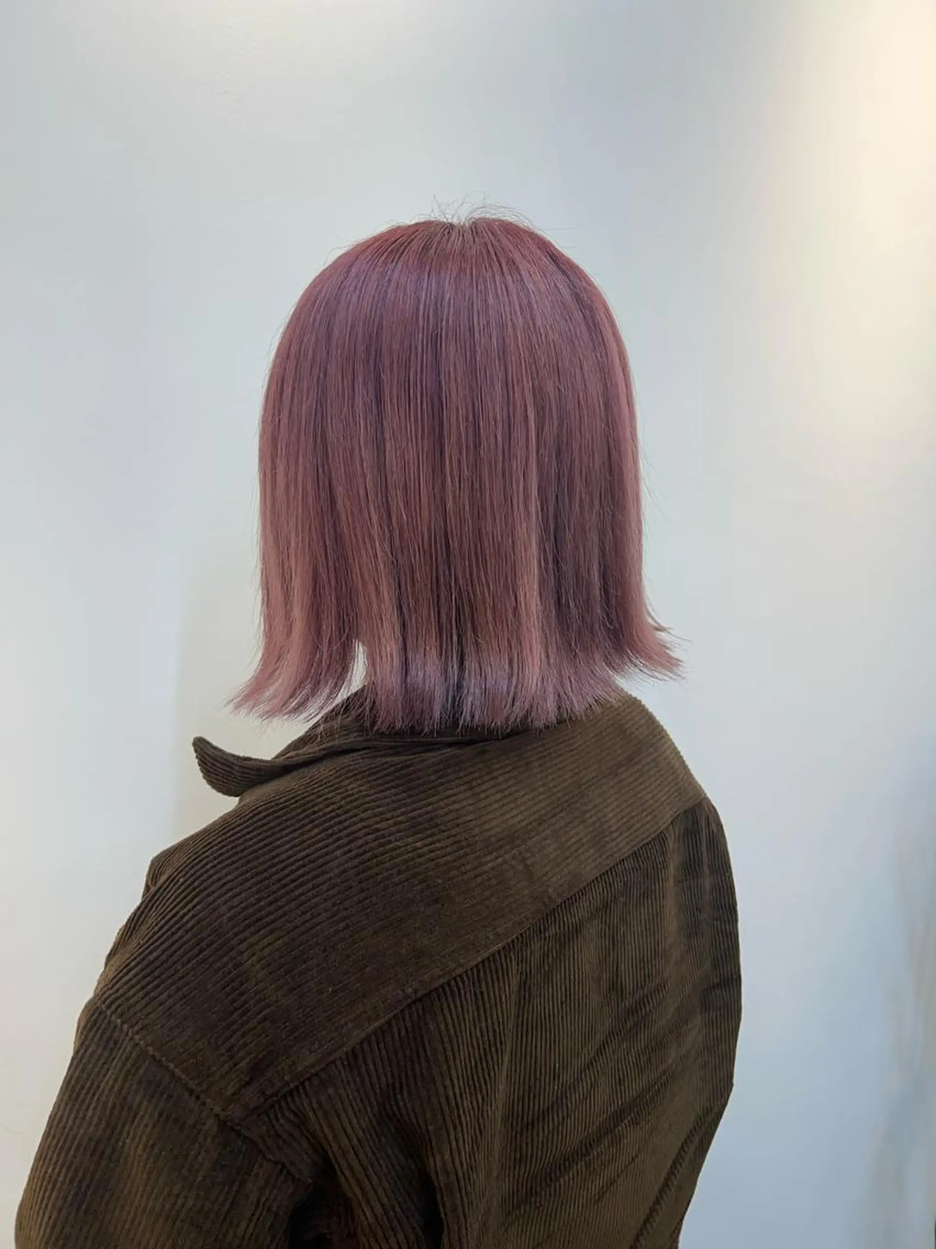 ミディアム カラー ベージュカラー ピンクカラー 丸田 美沙希のヘアスタイル