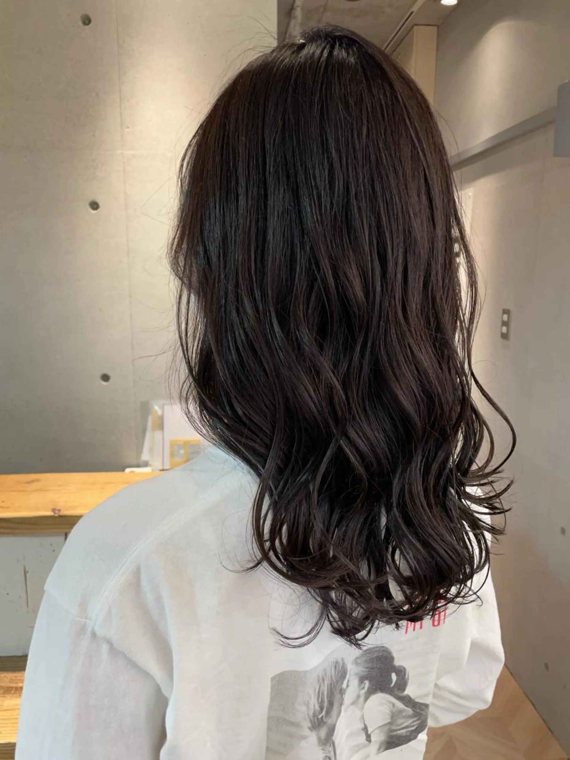 ロング カラー ベージュカラー ヘアカラー トリートメント しのはら まどかのヘアスタイル