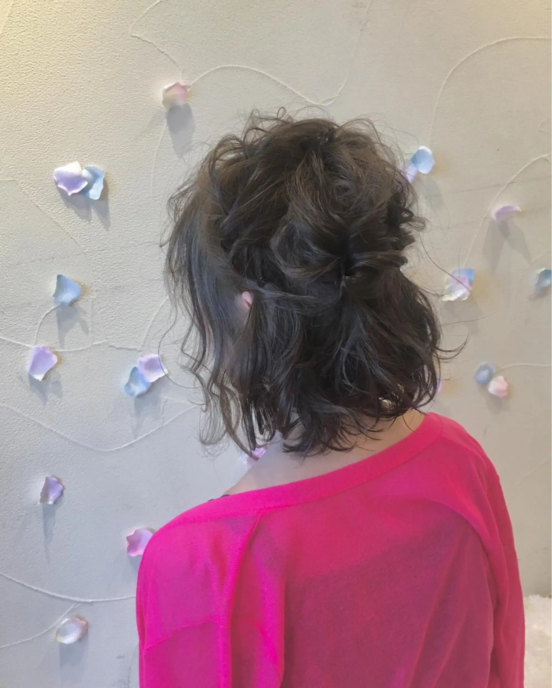 ミディアム パーマ ヘアアレンジ ハーフアップ 清水 まなのマツエク・マツパデザイン