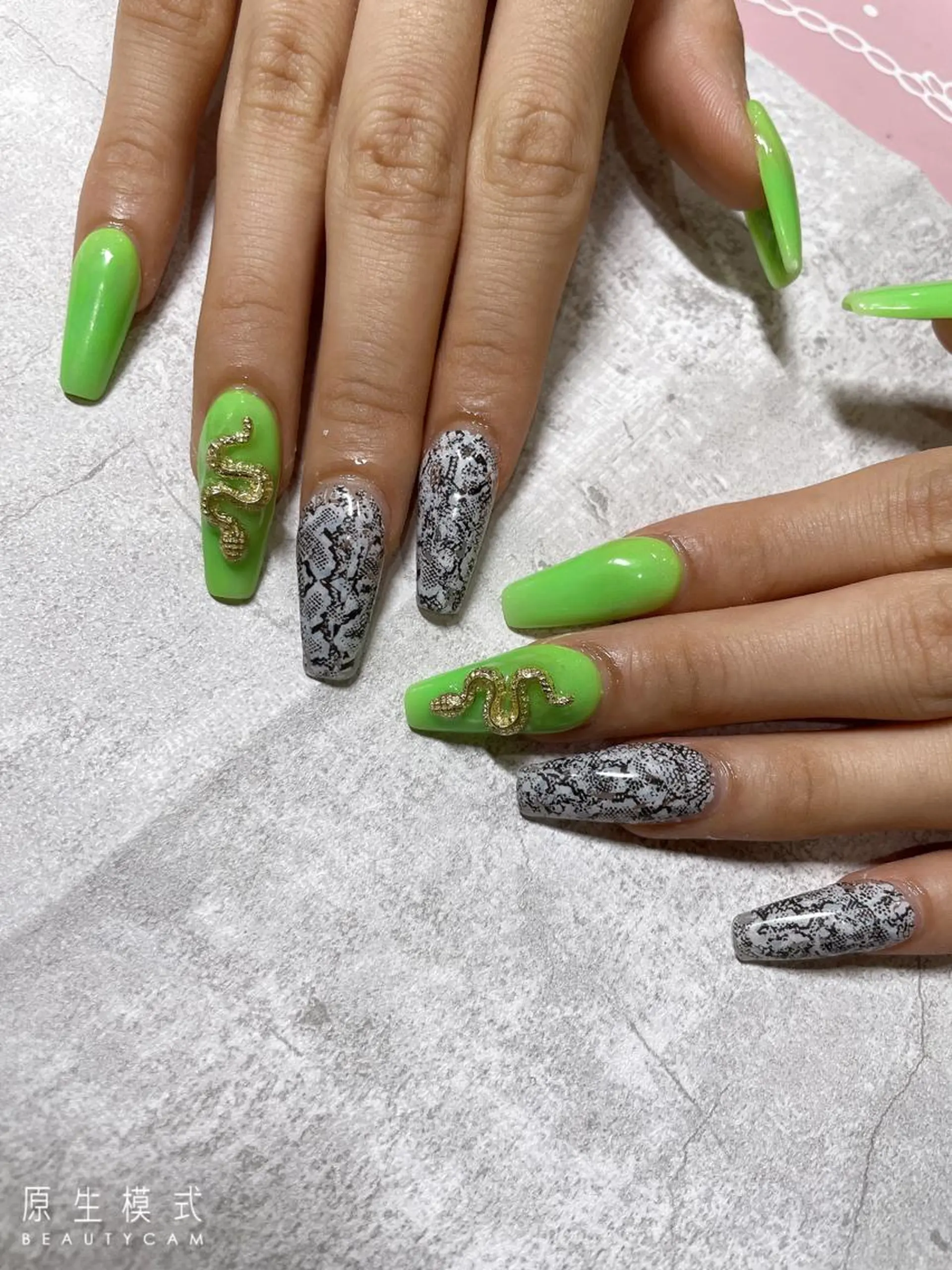 セミロング ネイル 《LB》ラブリエ Nail&eyeのマツエク・マツパデザイン