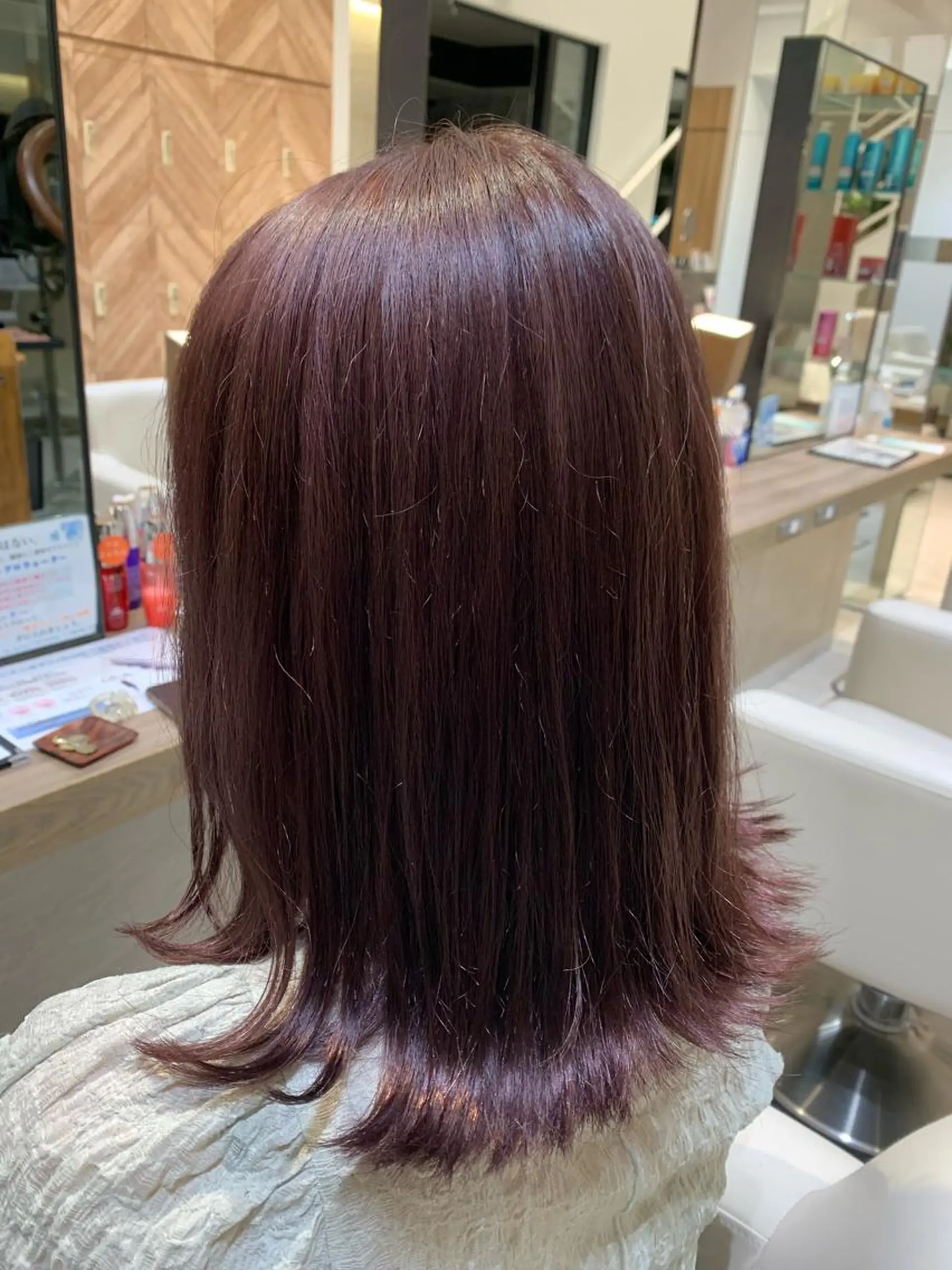 ミディアム カラー 小川 朋夏のマツエク・マツパデザイン