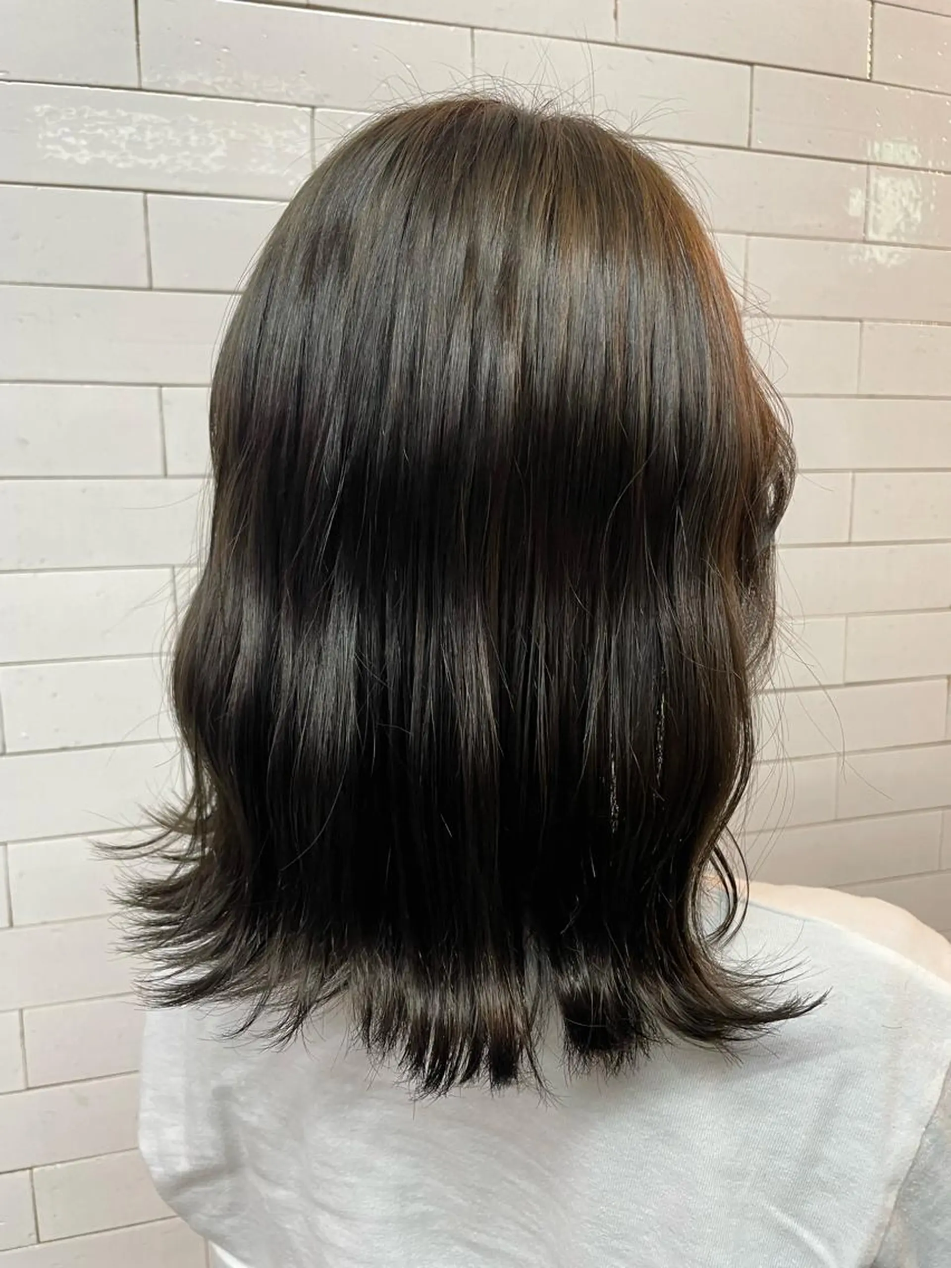 ミディアム カラー 透明感カラー ダブルカラー グレージュ オリーブグレージュ オリーブグレー やすだ しおりのエステ・リラクイメージ