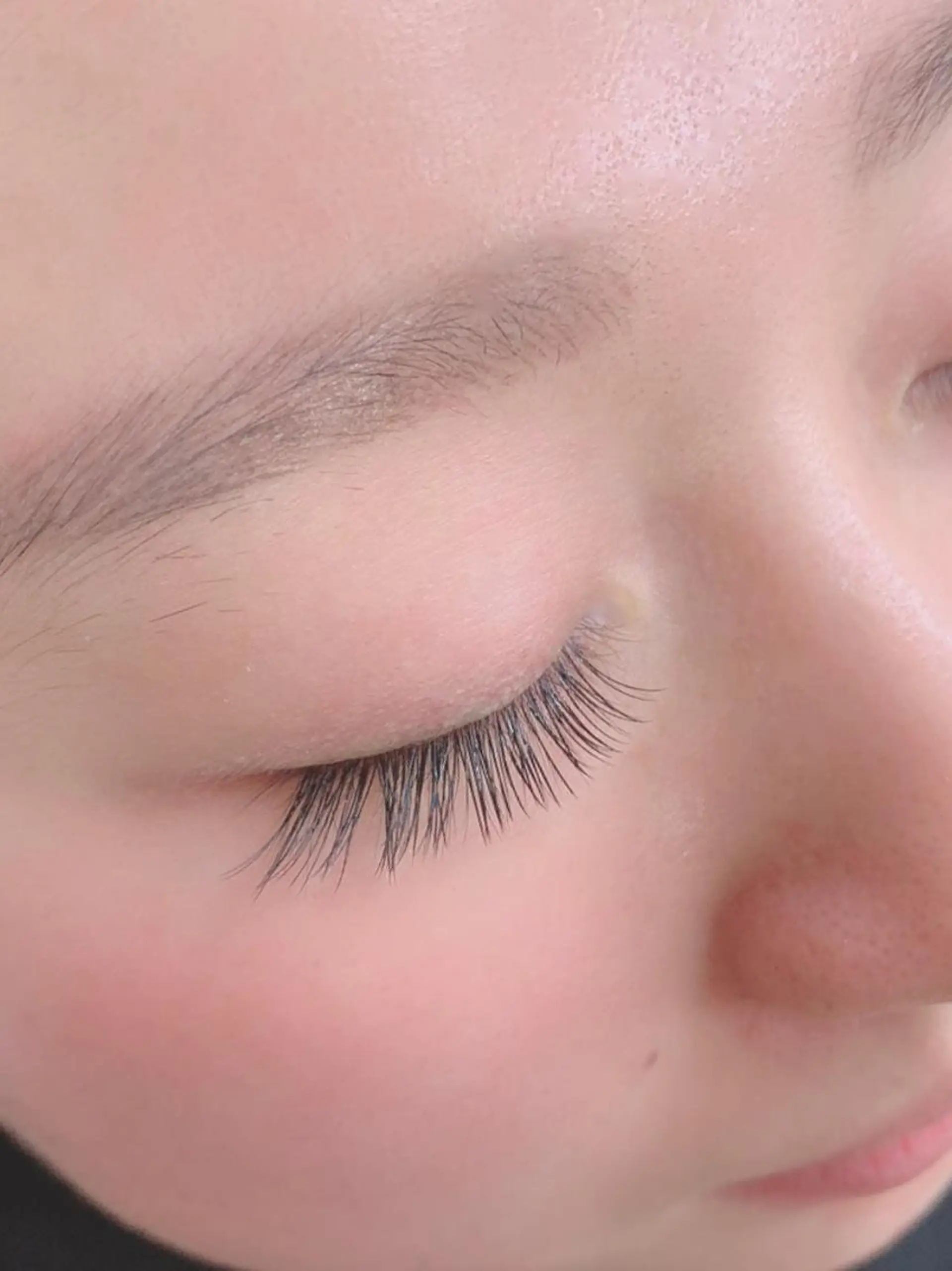 マツエク・マツパ フラットラッシュ Ri's eyelash 所属・犬飼 統子の眉毛・アイブロウイメージ