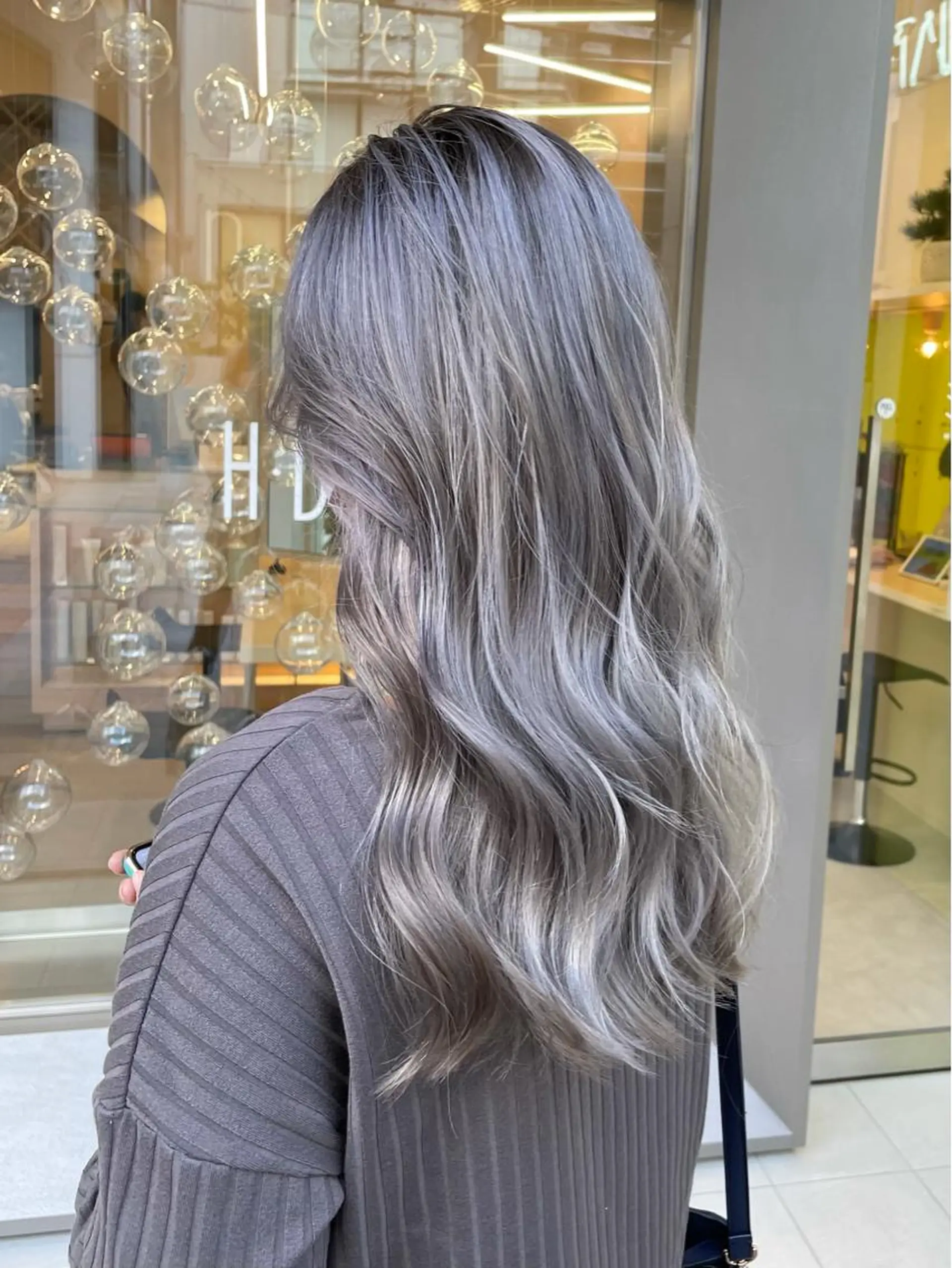 ロング カラー 髙橋 かすみのヘアスタイル