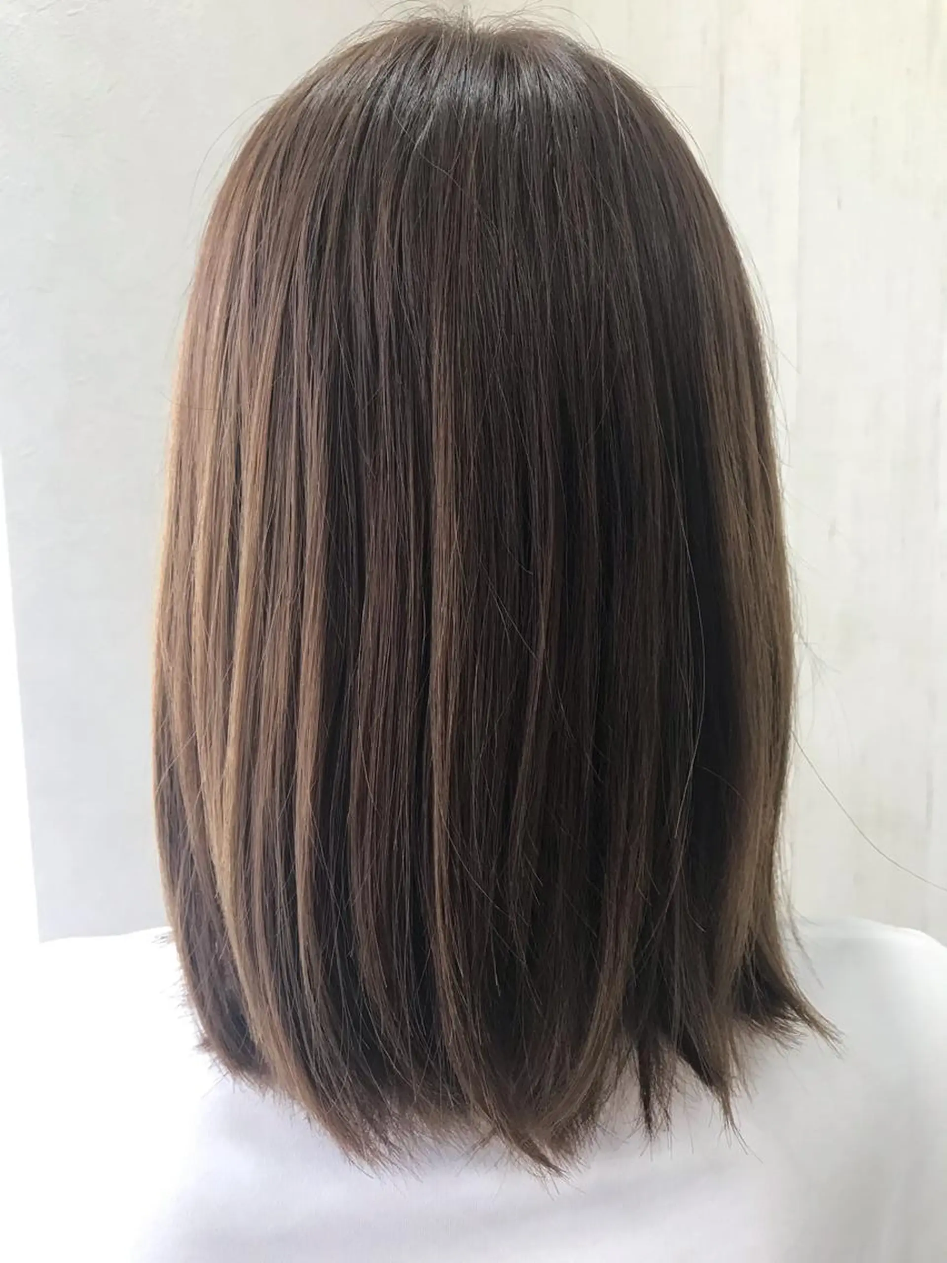 ミディアム カラー ベージュカラー フォギーベージュ 髪質改善☀️ miho☀️のヘアスタイル