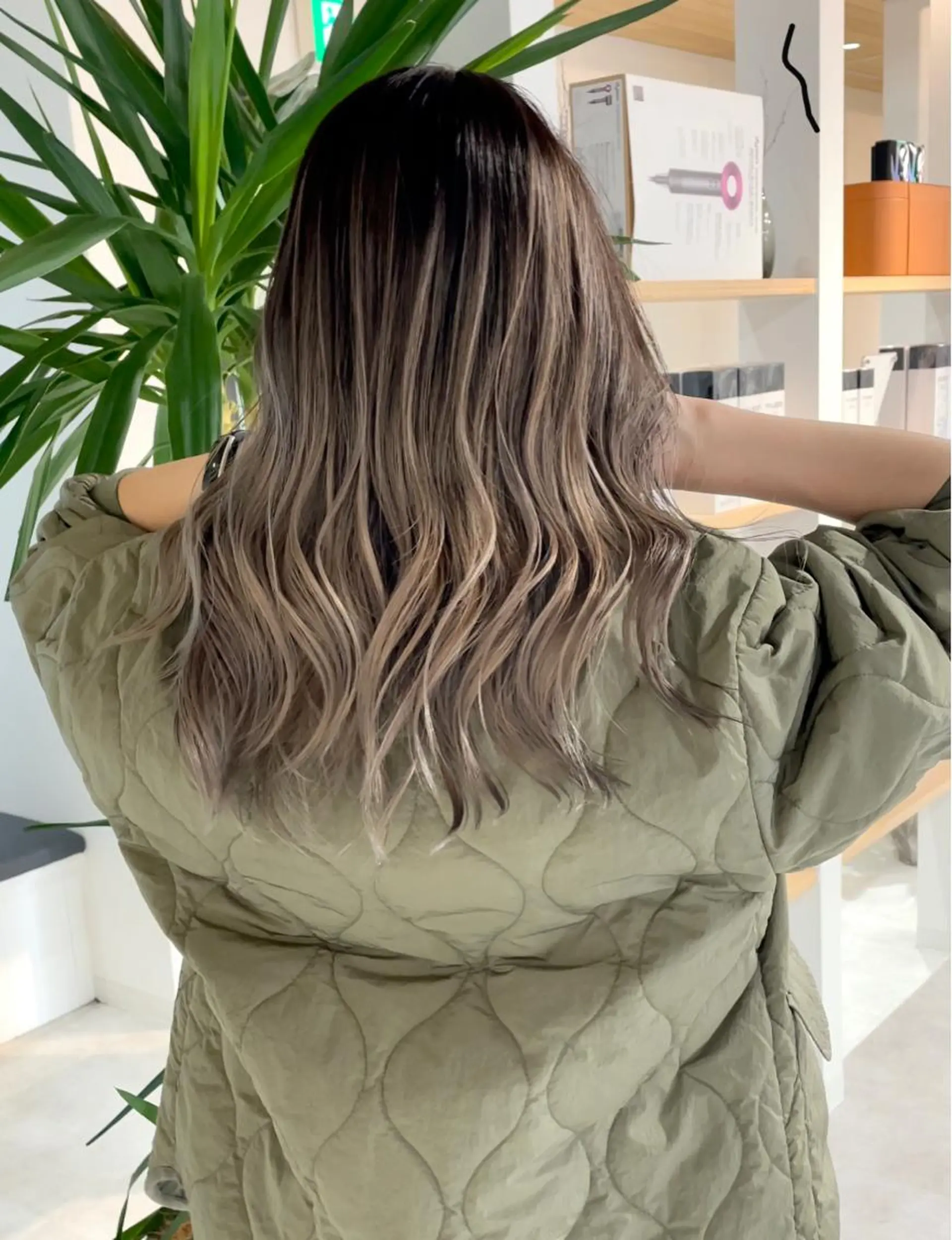 セミロング レイヤーカット ヘアカラー トリートメント 神戸でブリーチなら puty/レイヤーのヘアスタイル