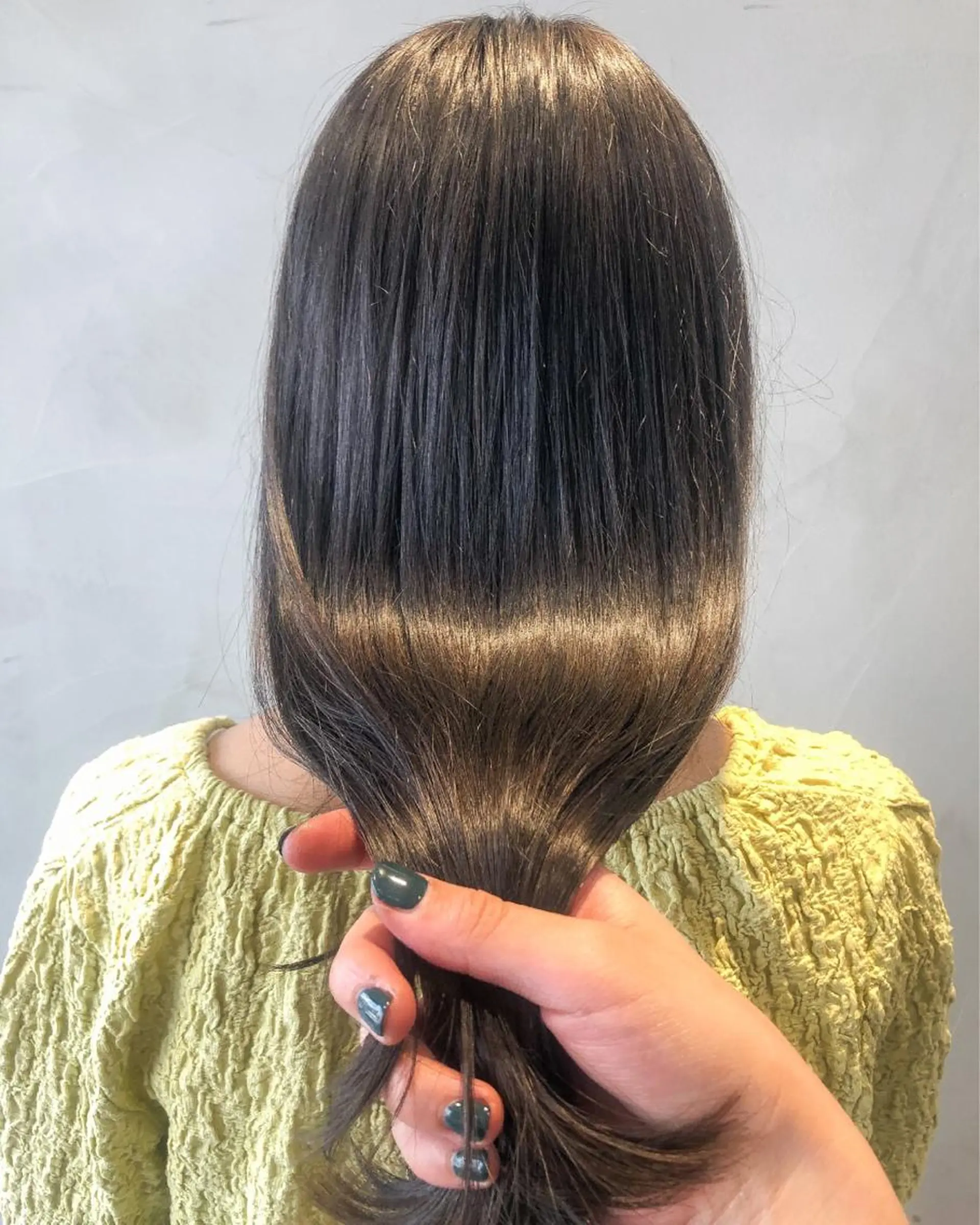 セミロング カラー 圧倒的透明感カラー nana🦕のヘアスタイル