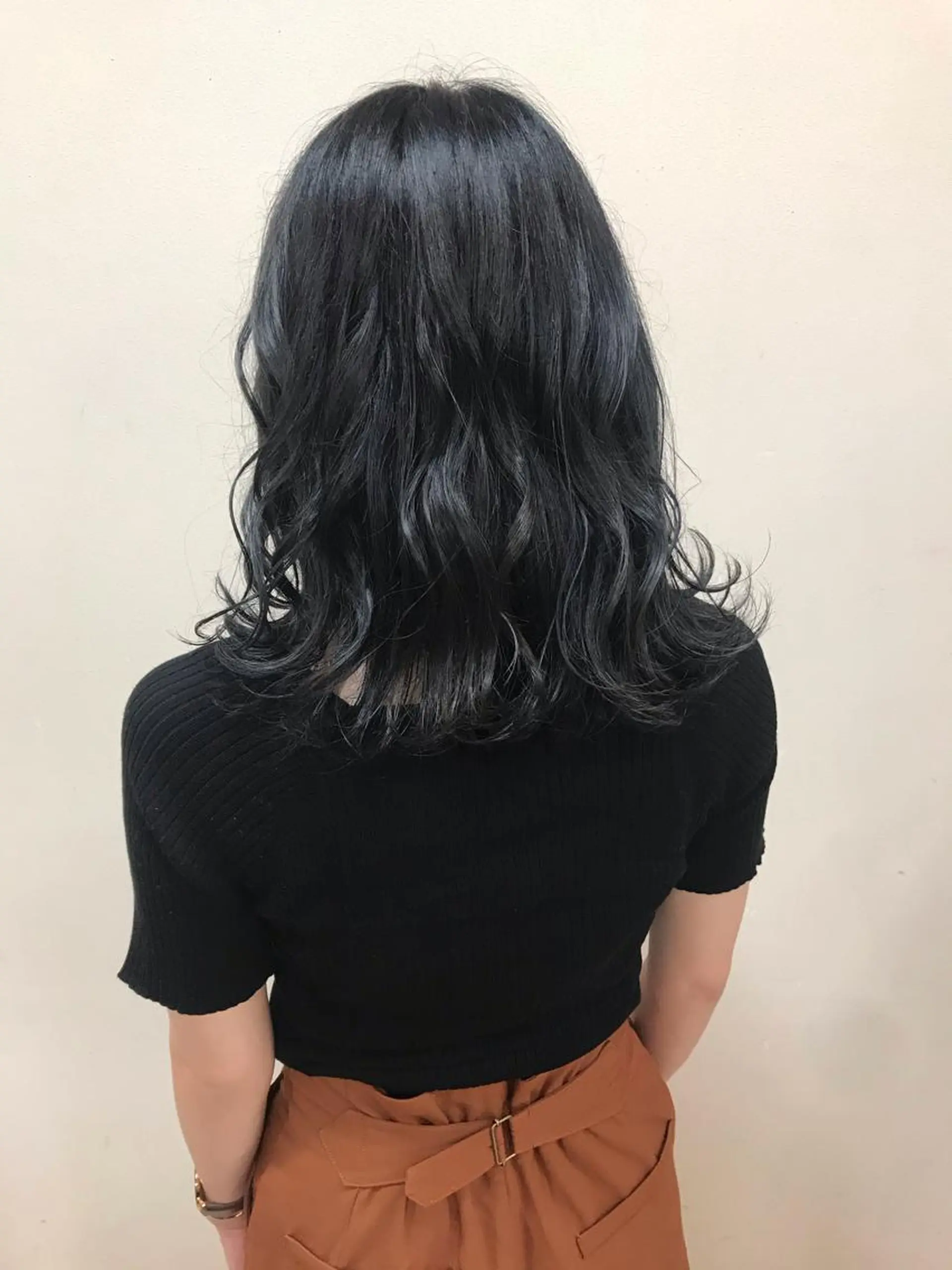 ミディアム 林 瑠夏のヘアスタイル