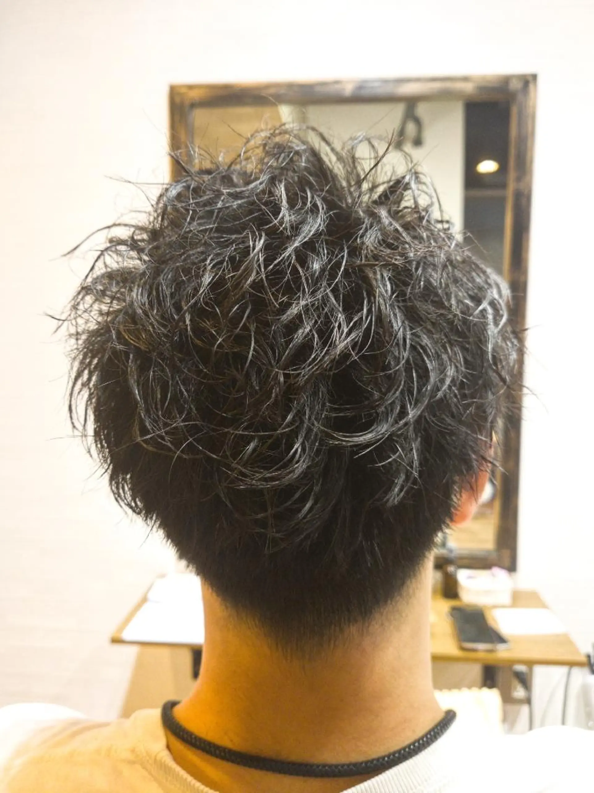 ショート パーマ 鶴田 連のヘアスタイル