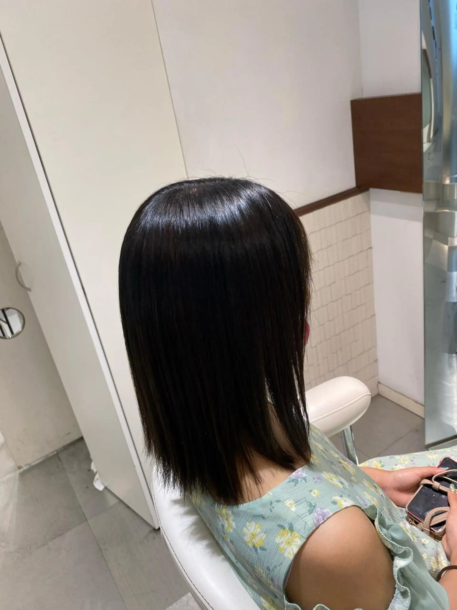 ミディアム カット 縮毛矯正 トリートメント コテ巻き風パーマ 藤澤　知彌のヘアスタイル