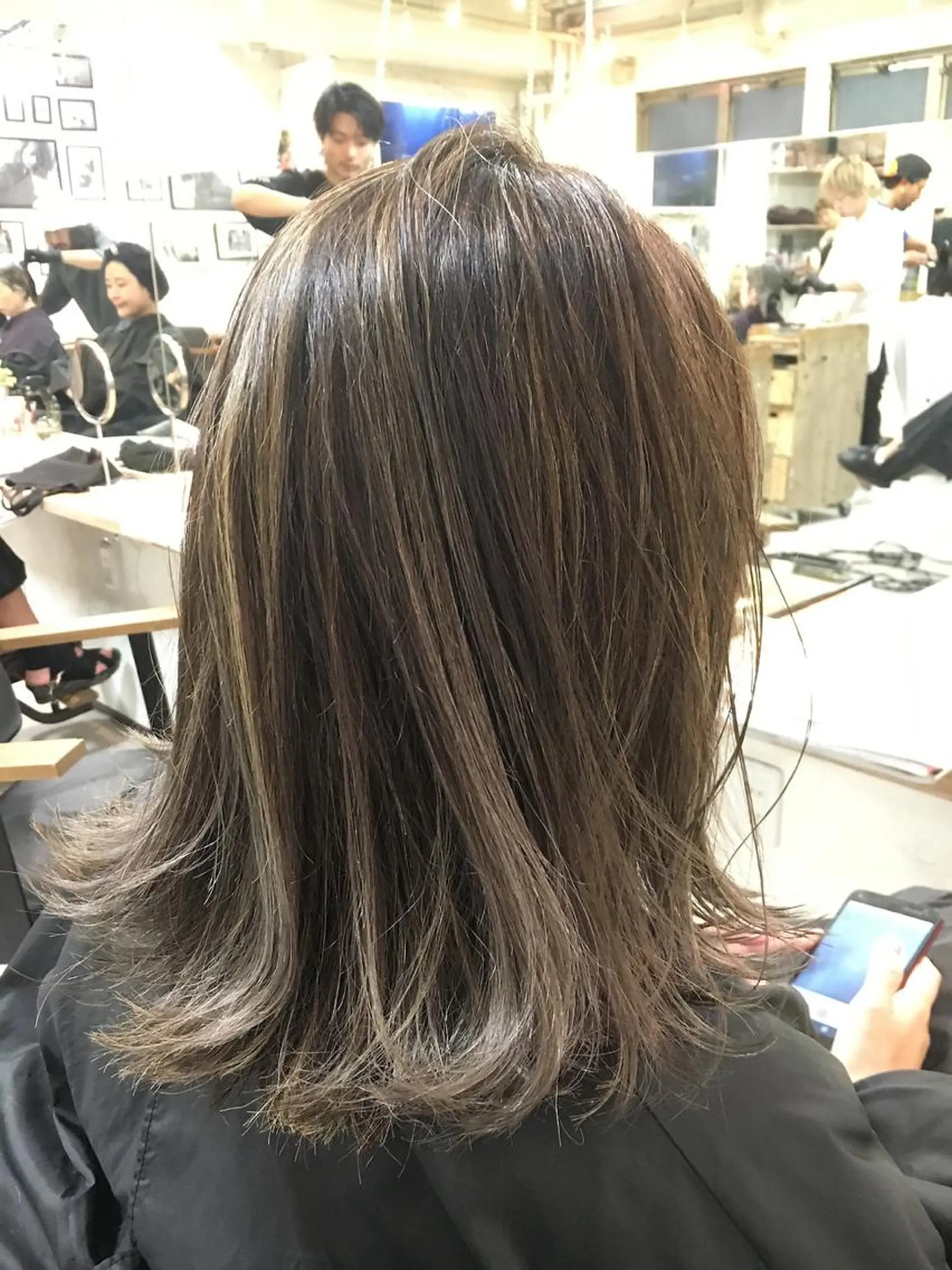 ミディアム カラー 成田 恭介のヘアスタイル