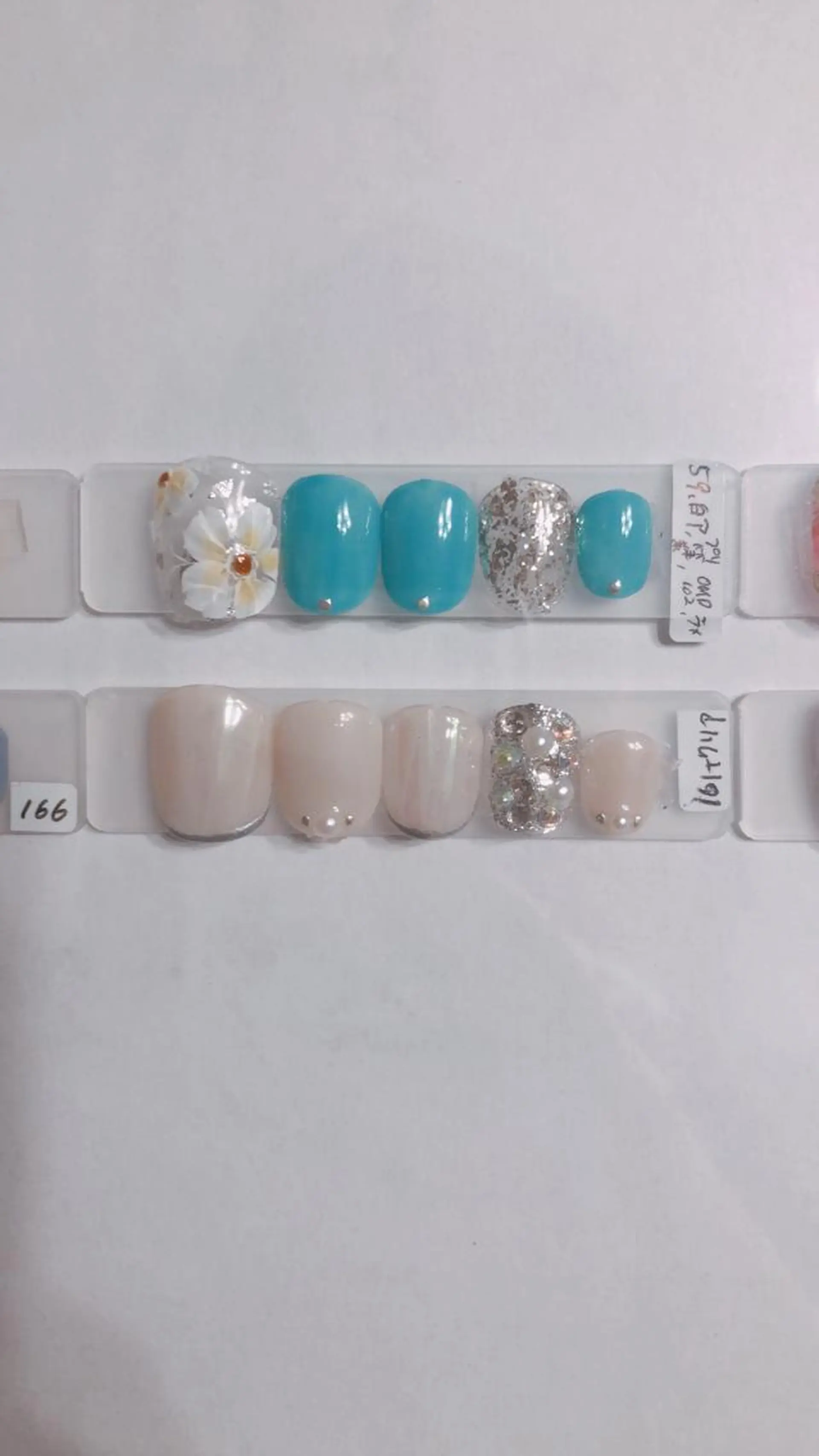 セミロング ネイル 長さ出し専門 nynaのネイルデザイン