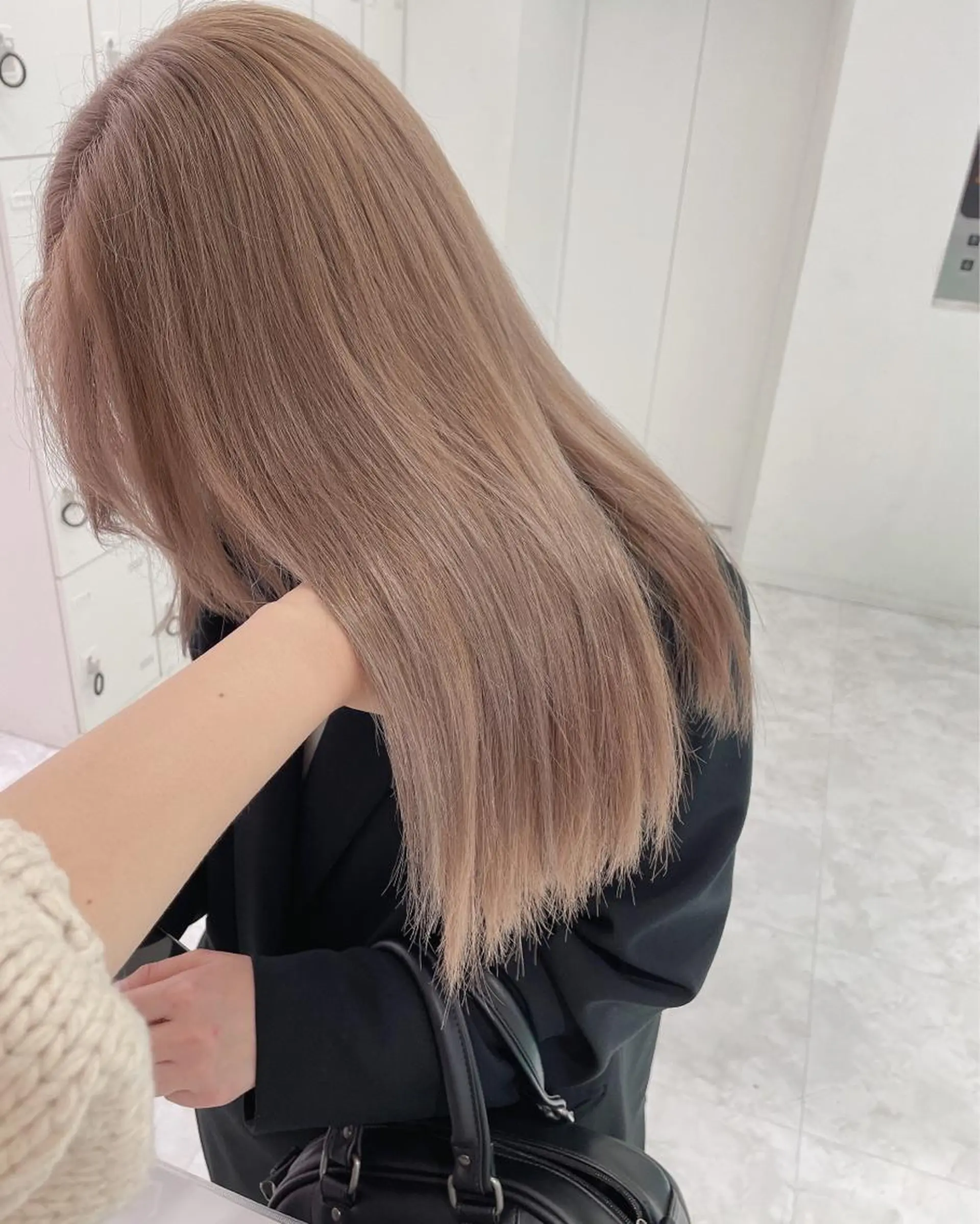 ロング カラー ヘアカラー 💗🤍透明感カラー 🤍💗kanonのヘアスタイル