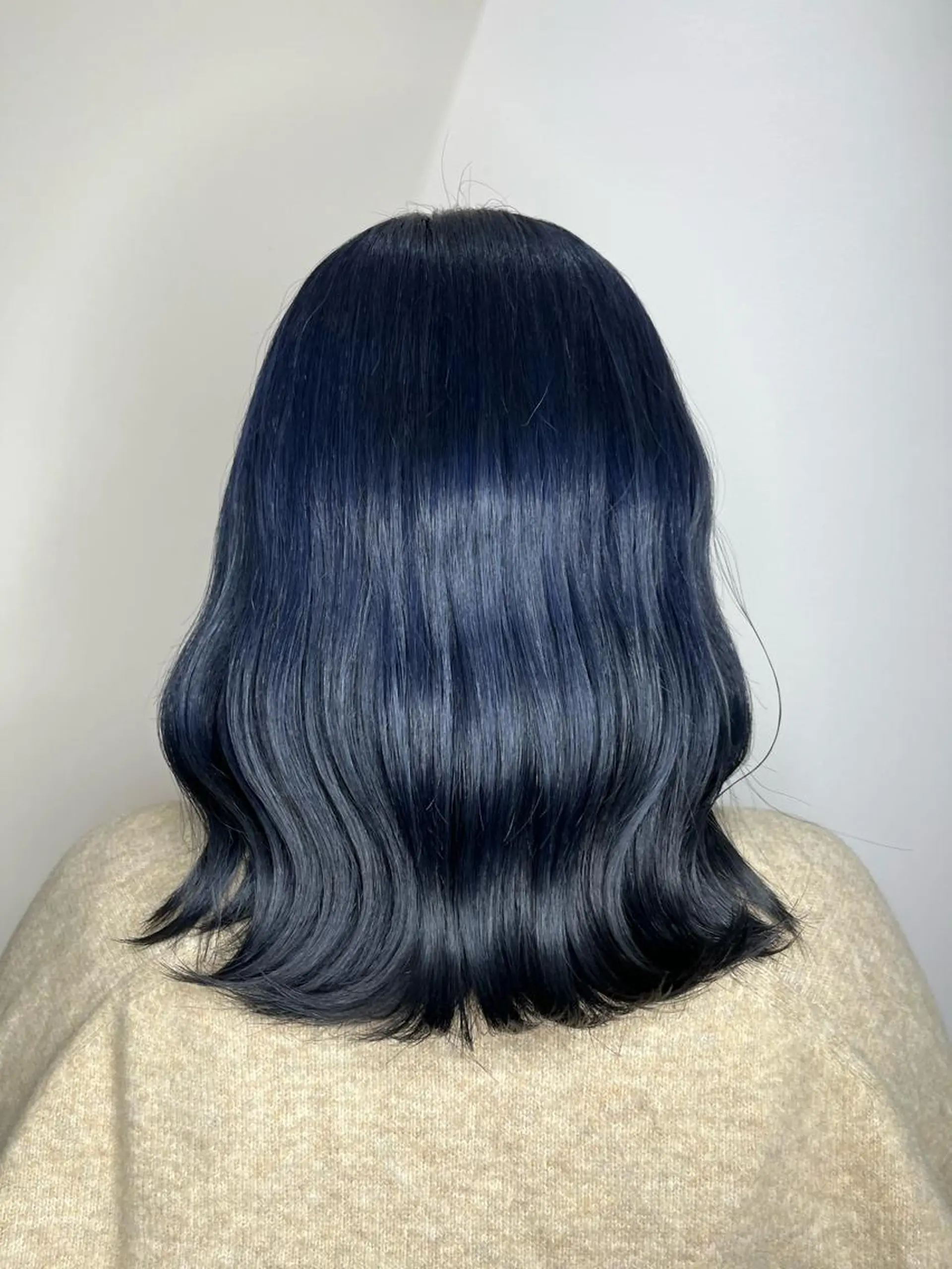 ミディアム カラー ヘアアレンジ ヘアカラー ハイトーンカラー 🦋yuri🦋のヘアスタイル