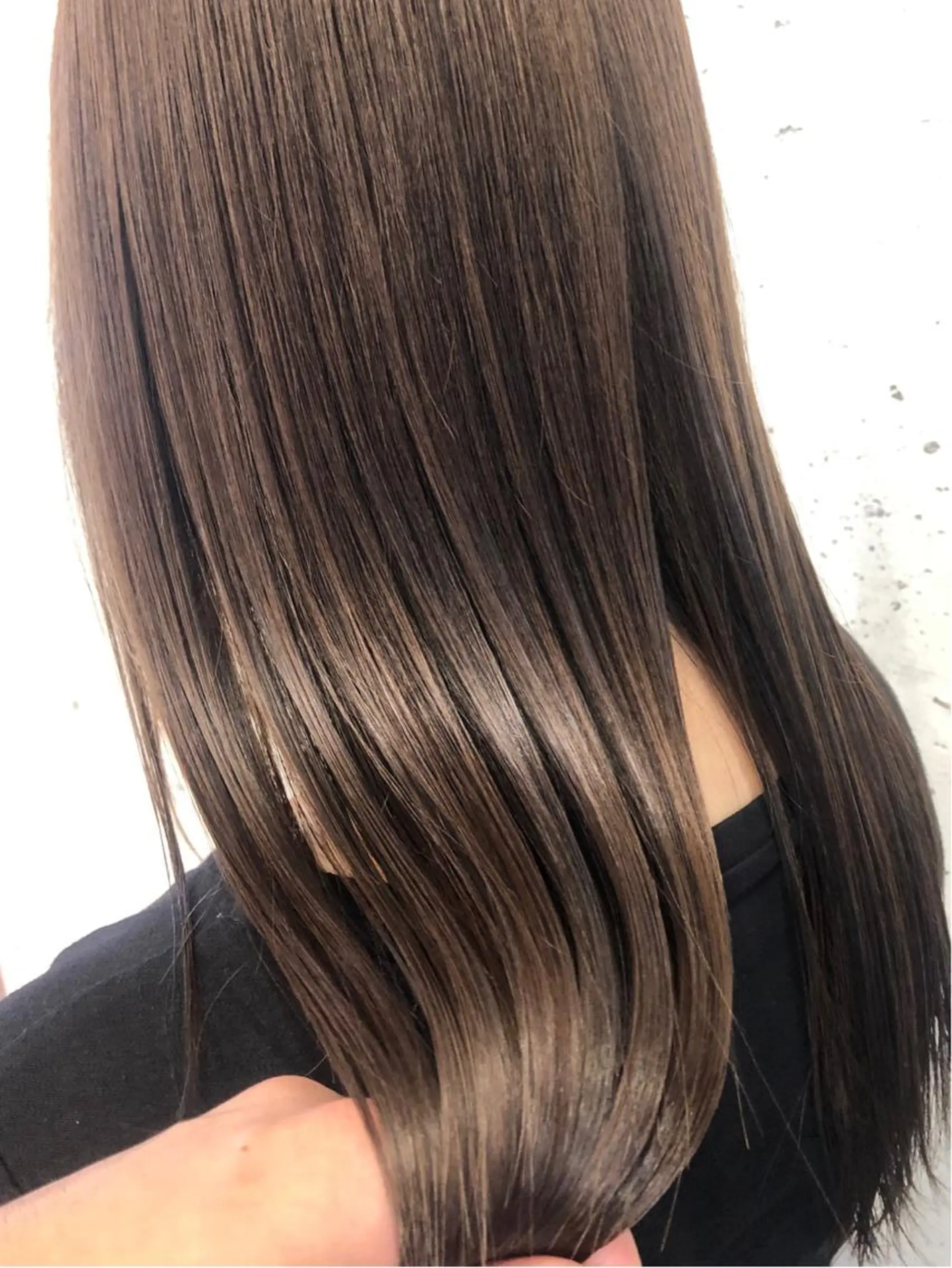 セミロング カラー トリートメント ヘッドスパ ヘアセット 360°キレイな ショートカットのヘアスタイル