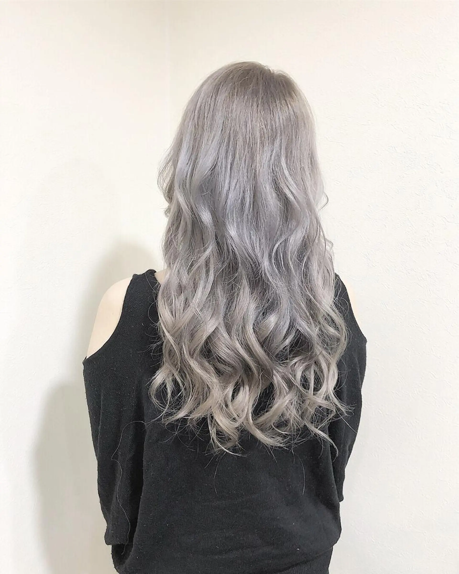 ロング ヤマグチ ヒカルのヘアスタイル