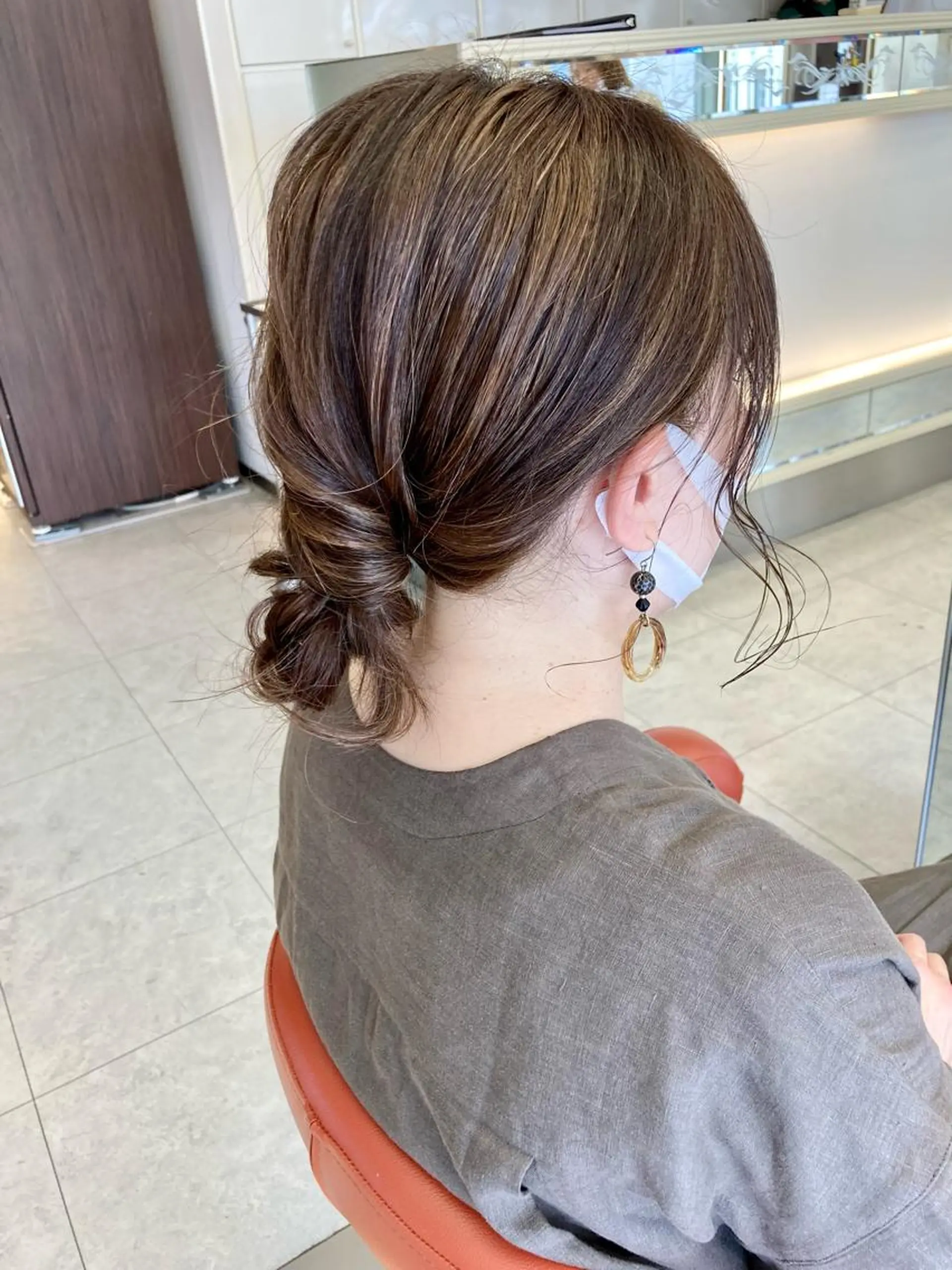 ミディアム ヘアアレンジ ハイライト 小森 衣純のヘアスタイル