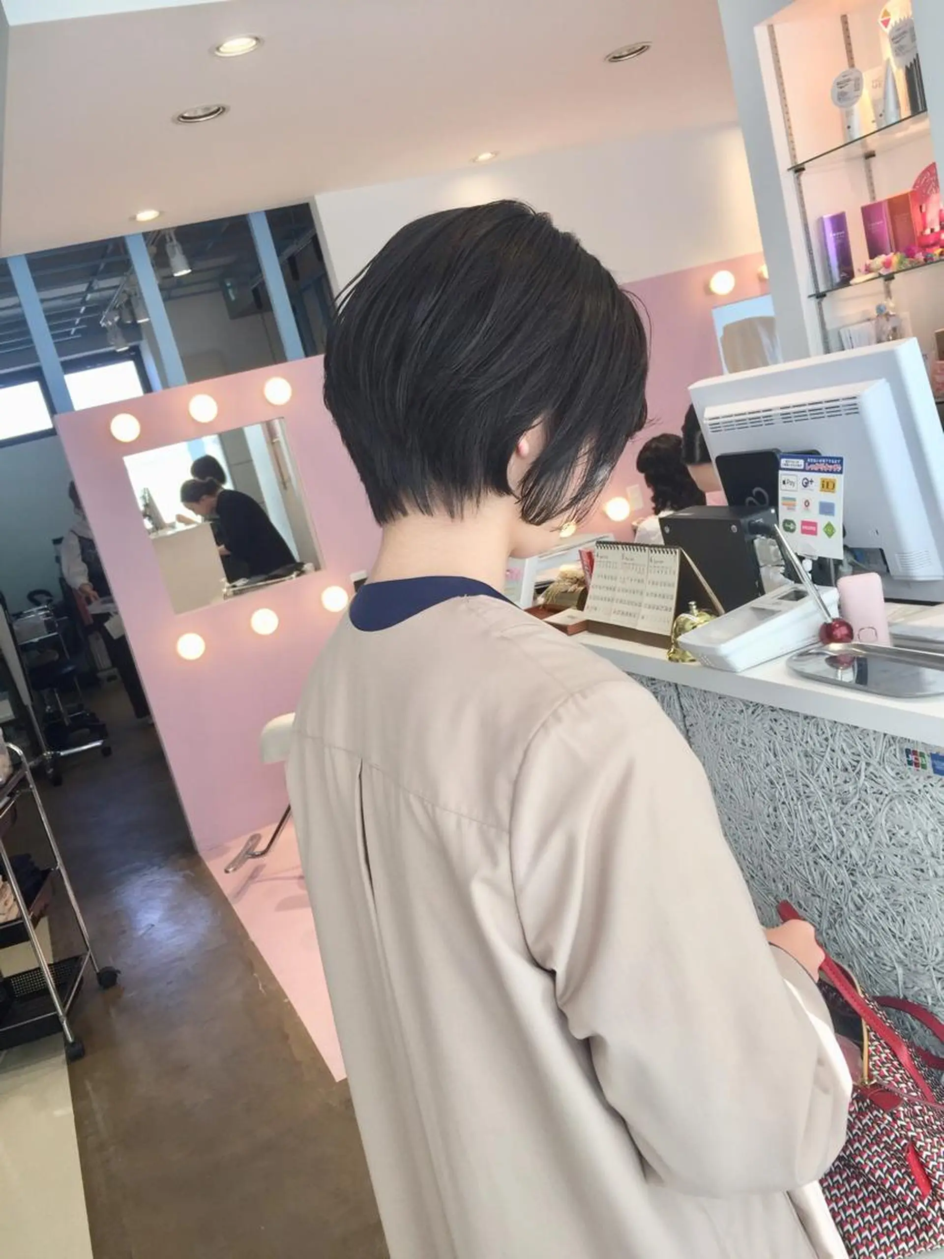 ショート ハンサムショート ショートヘア 所渉/韓国レイヤー /ウルフカットのヘアスタイル