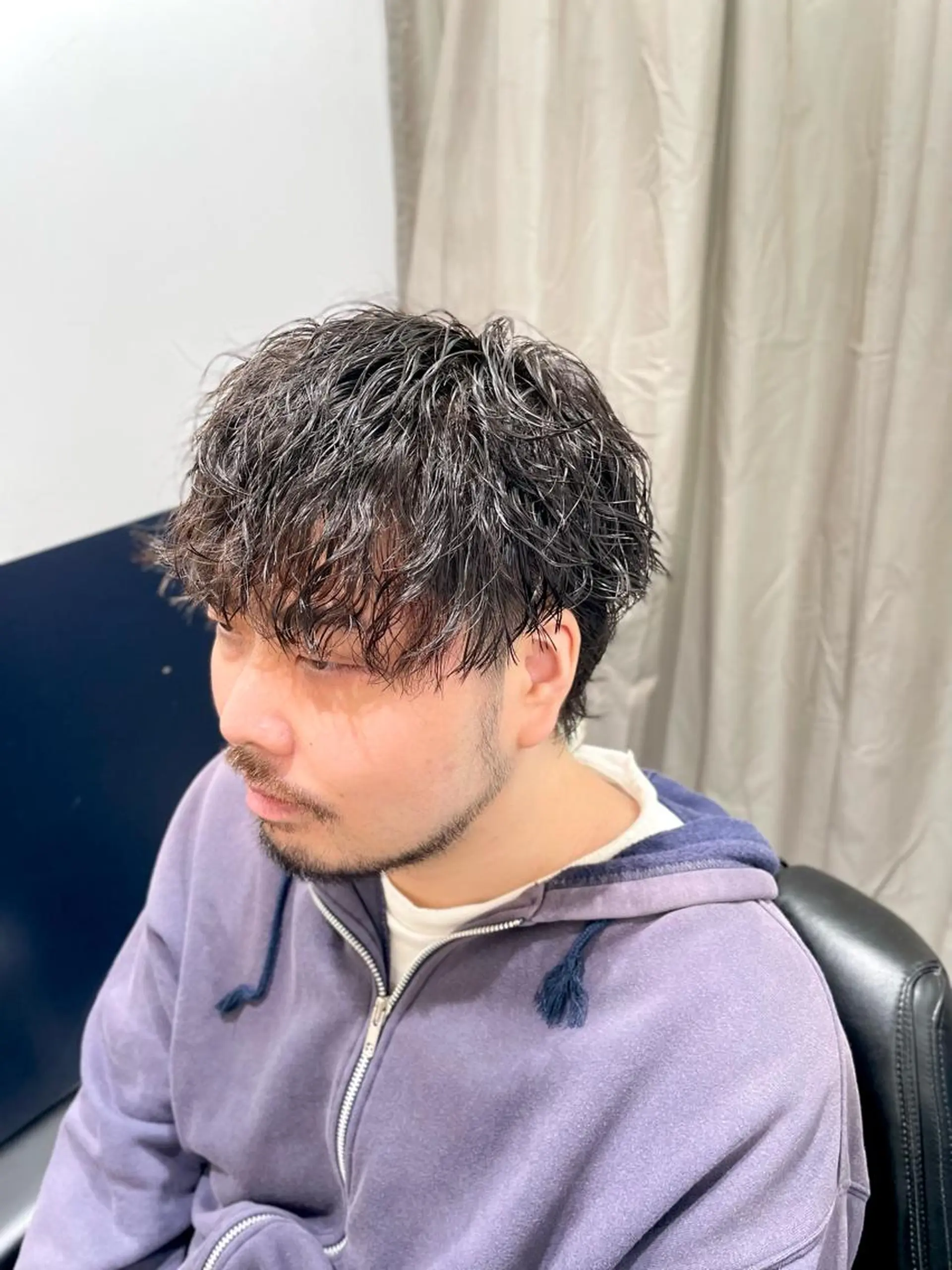 ミディアム パーマ メンズ マッシュウルフ マッシュ メンズウルフカット ウルフカット 銀座メンズカット/ 銀座メンズパーマ/のヘアスタイル