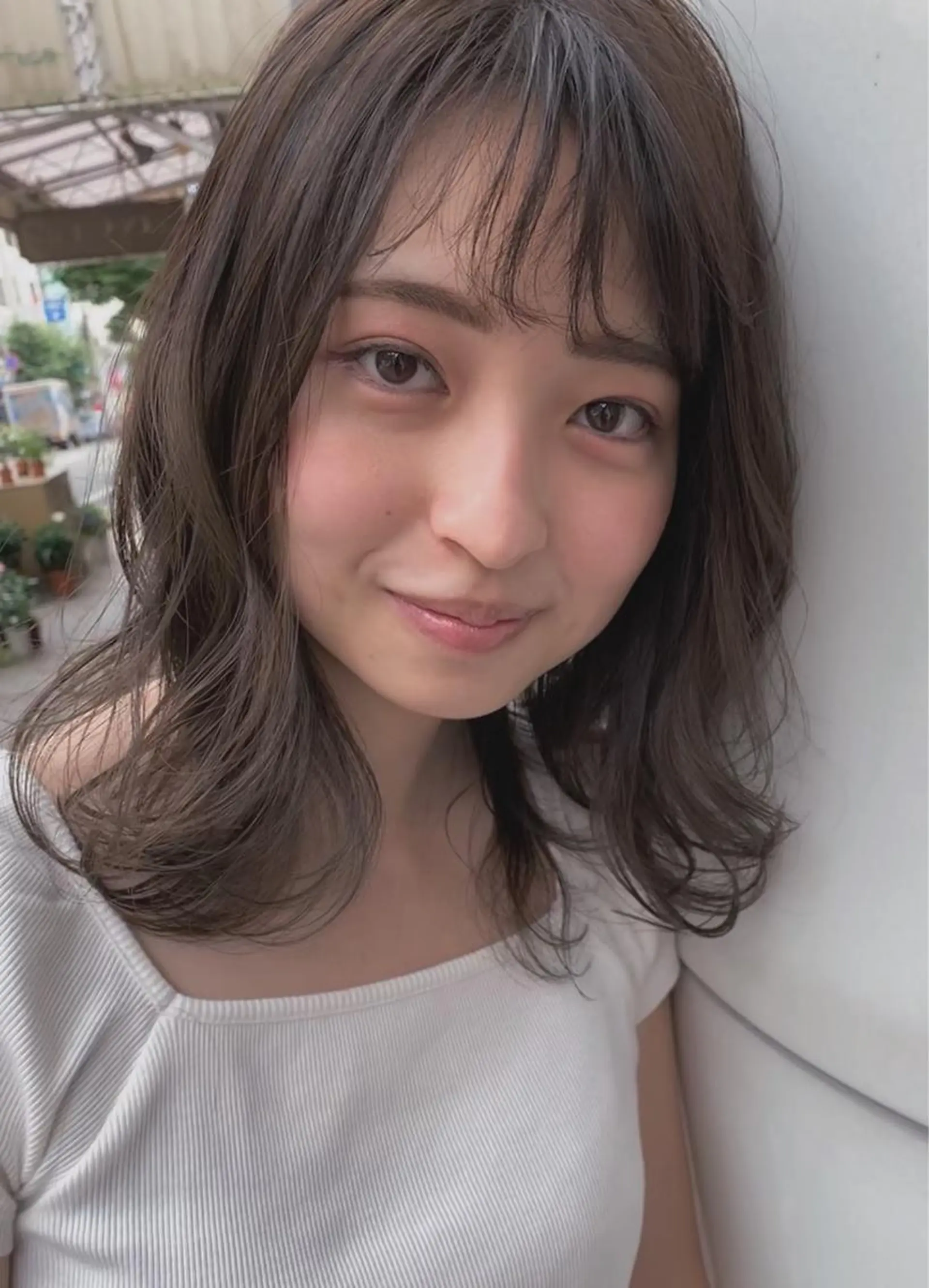 ミディアム 村阪 由美子のヘアスタイル